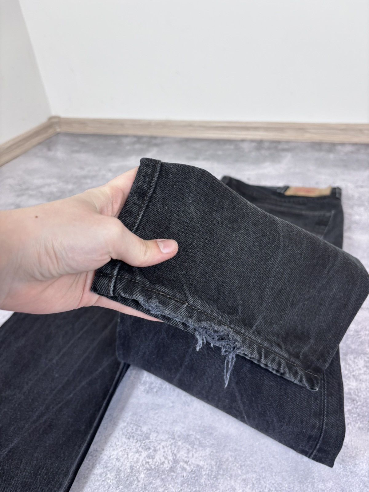 Levi's Vintage Levi’s 501 Paper Tag Black Baggy Denim Baggy Jeans Size US 40 / EU 56 - 4 Thumbnail