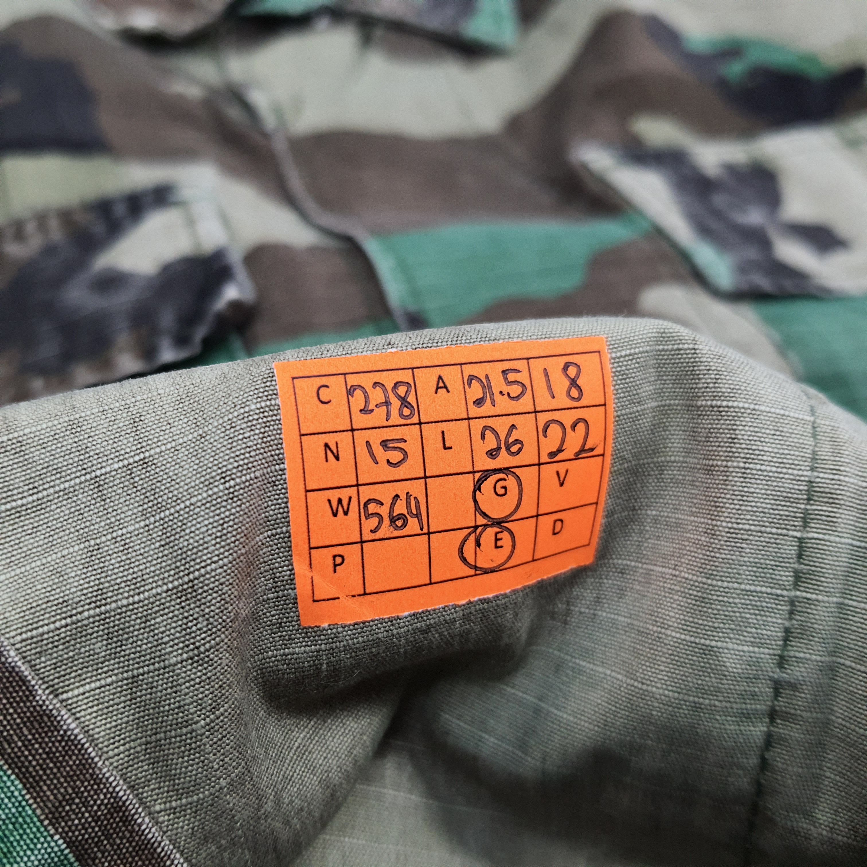 Vintage Vintage 90s US Military Camo Jacket Custom Logo C278N15 Size US M / EU 48-50 / 2 - 7 Thumbnail