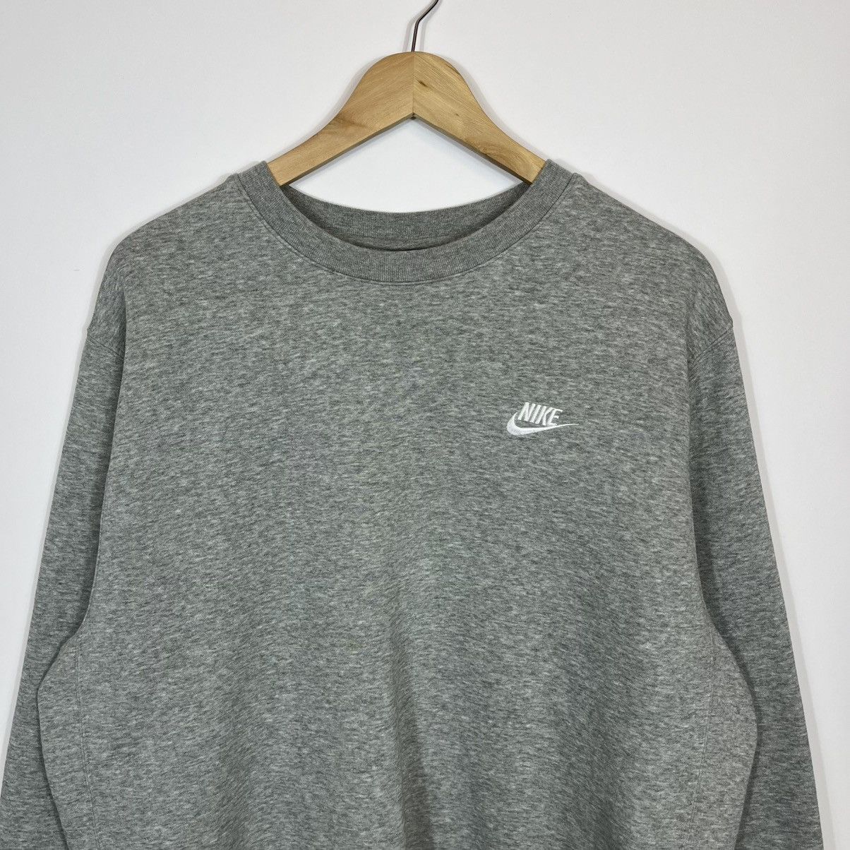 Nike Nike Sportswear Club Fleece Basic Gray Sweatshirt Streetwear Size US L / EU 52-54 / 3 - 2 Thumbnail