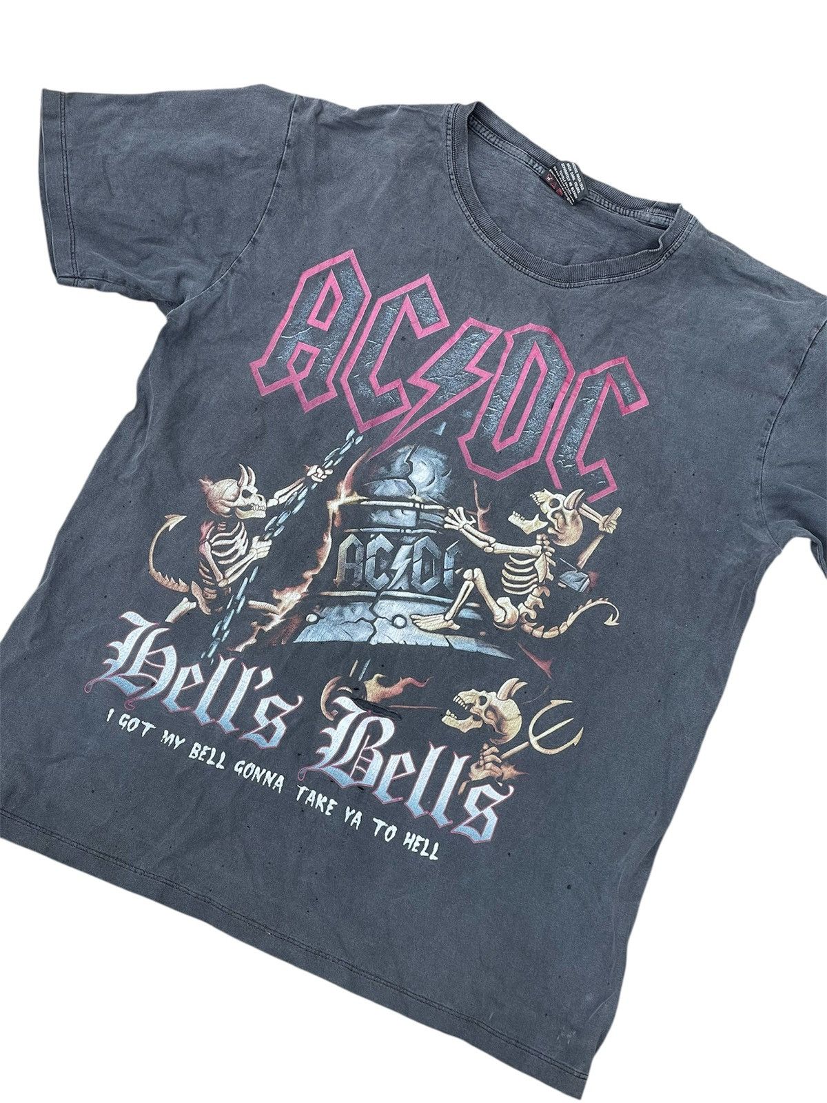 AC/DC 90’s AC/DC Vintage Hells Bells Distressed T-shirt Tee Size US L / EU 52-54 / 3 - 1 Thumbnail