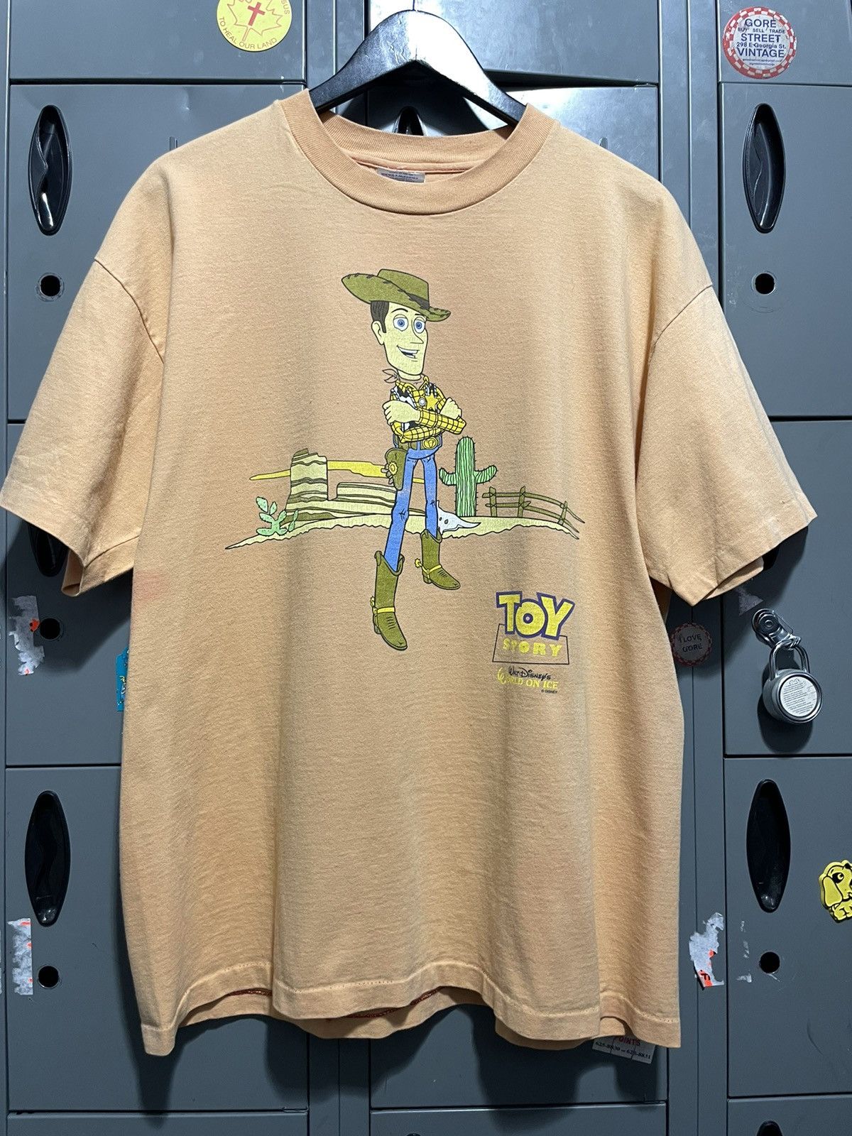 Disney Toy Story Woody vintage Disney on Ice 90s single stitch fade Size US XL / EU 56 / 4 - 1 Thumbnail
