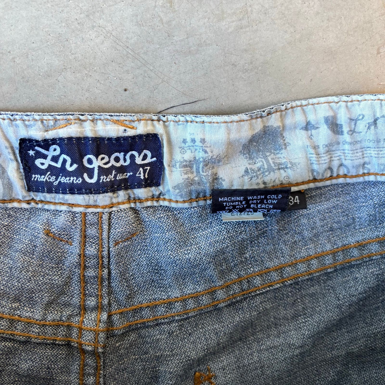 Vintage y2k faded washed denim shorts Size US 34 / EU 50 - 5 Thumbnail