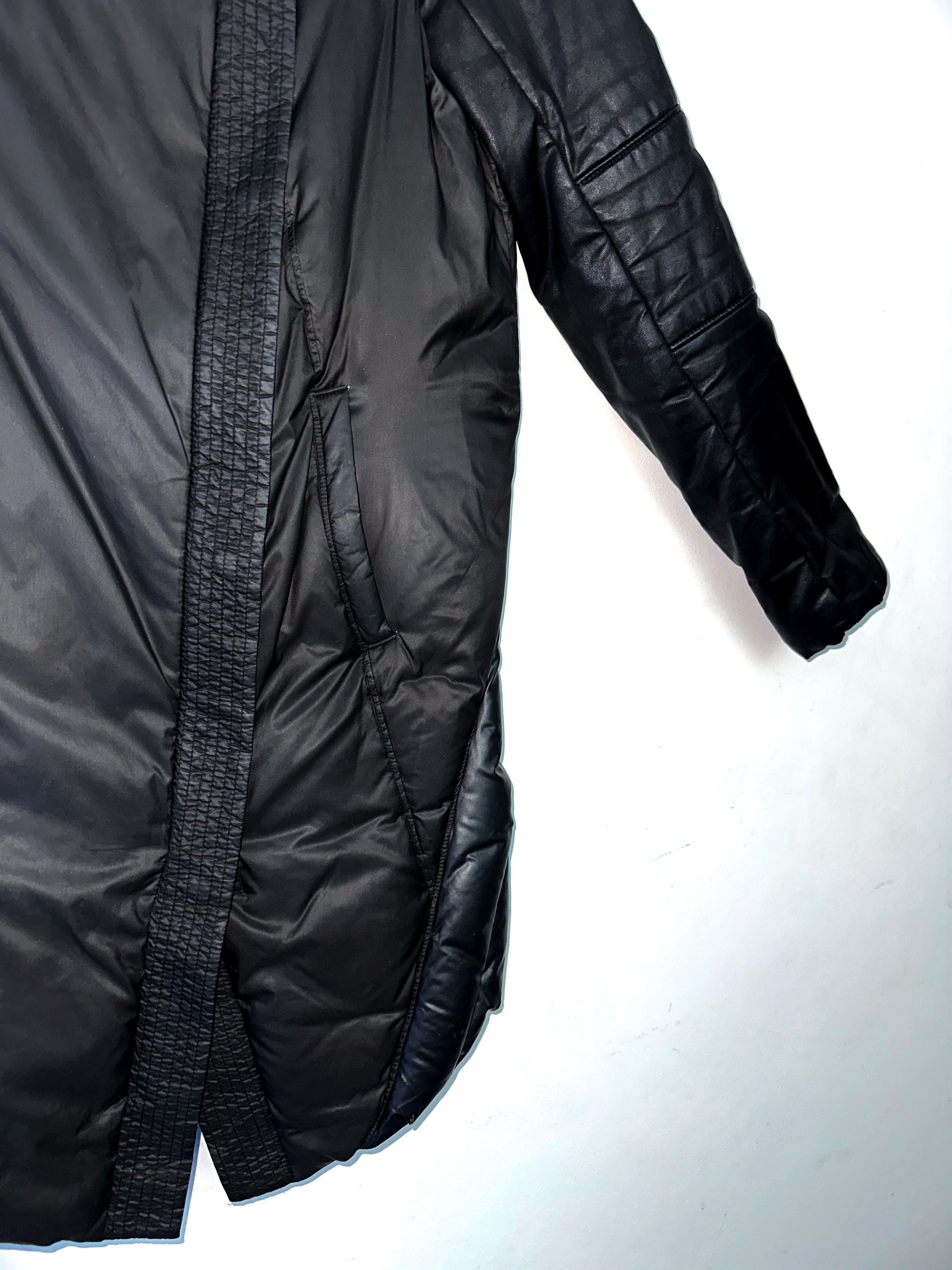 Helmut Lang VINTAGE HELMUT LANG BLACK PUFFER JACKET Size S / US 4 / IT 40 - 3 Thumbnail