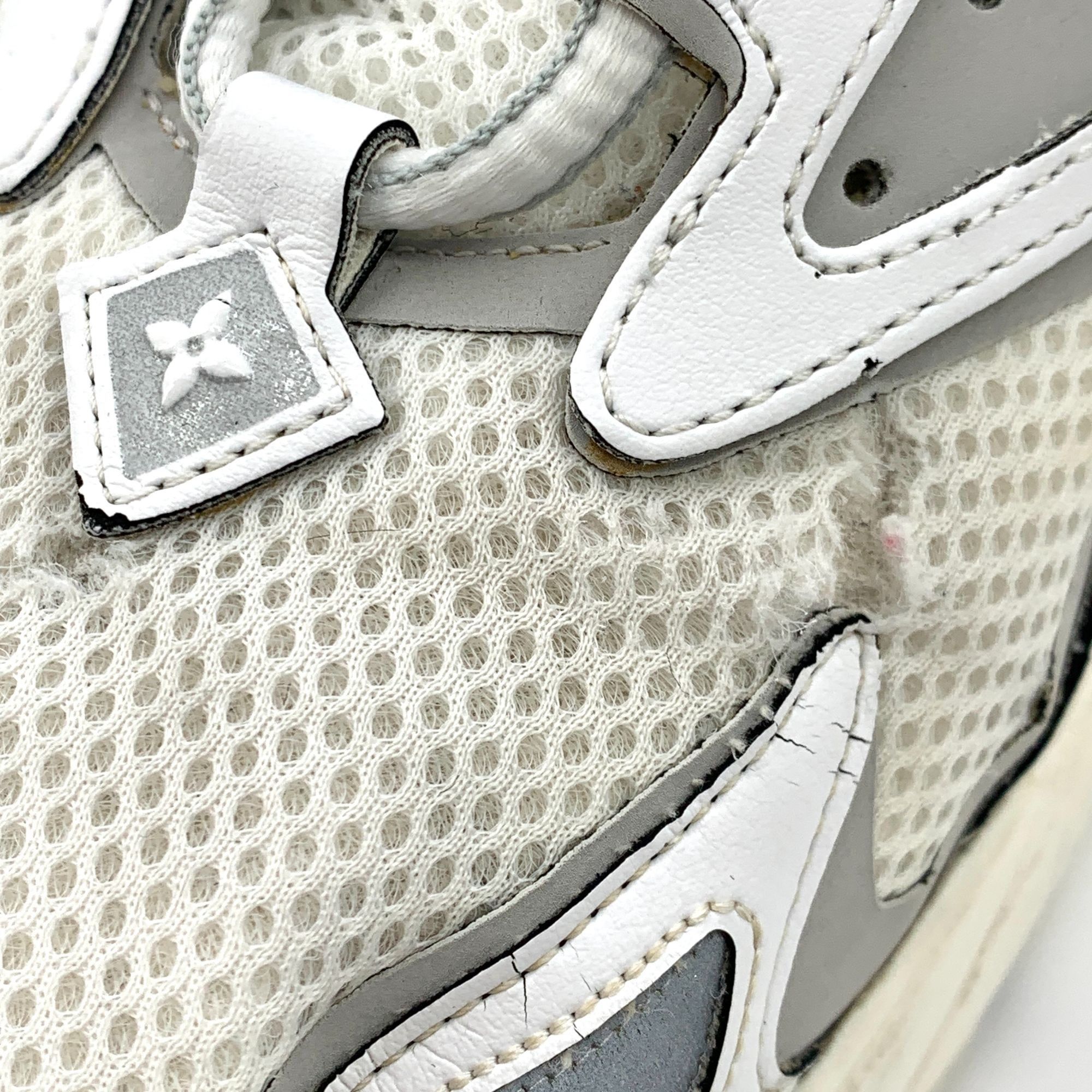 Louis Vuitton Louis Vuitton Colorblock Round-Toe Lace-Up Casual Sneakers ( Size US 9 / EU 42 - 11 Thumbnail