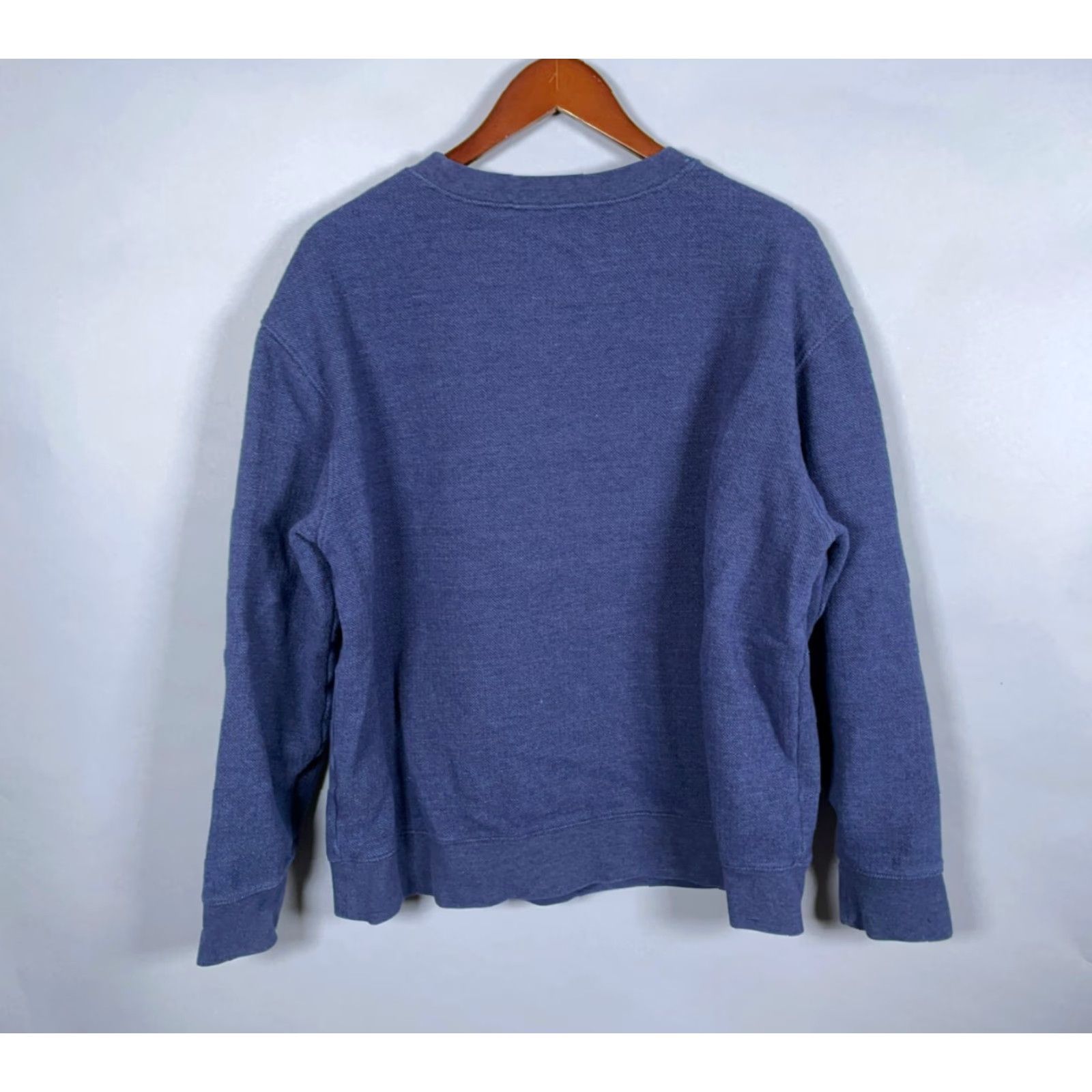 Disney VINTAGE Disney Sweatshirt Mickey Mouse Dark Blue Pique Cotton Front Graphic Pocket Adult Large Mens Disney Park 90s Cartoon Crew Neck Pullover Size US L / EU 52-54 / 3 - 2 Thumbnail