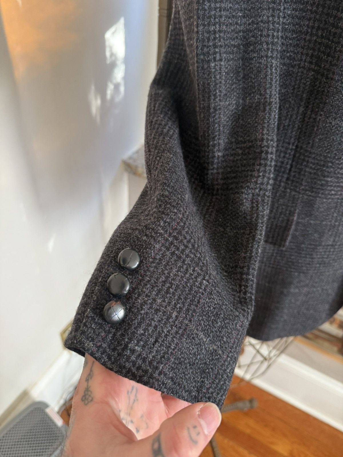 Saks Fifth Avenue VTG Grey Red Stripped Black Tweed 100% Wool Blazer Mens 44R Size 44R - 3 Thumbnail