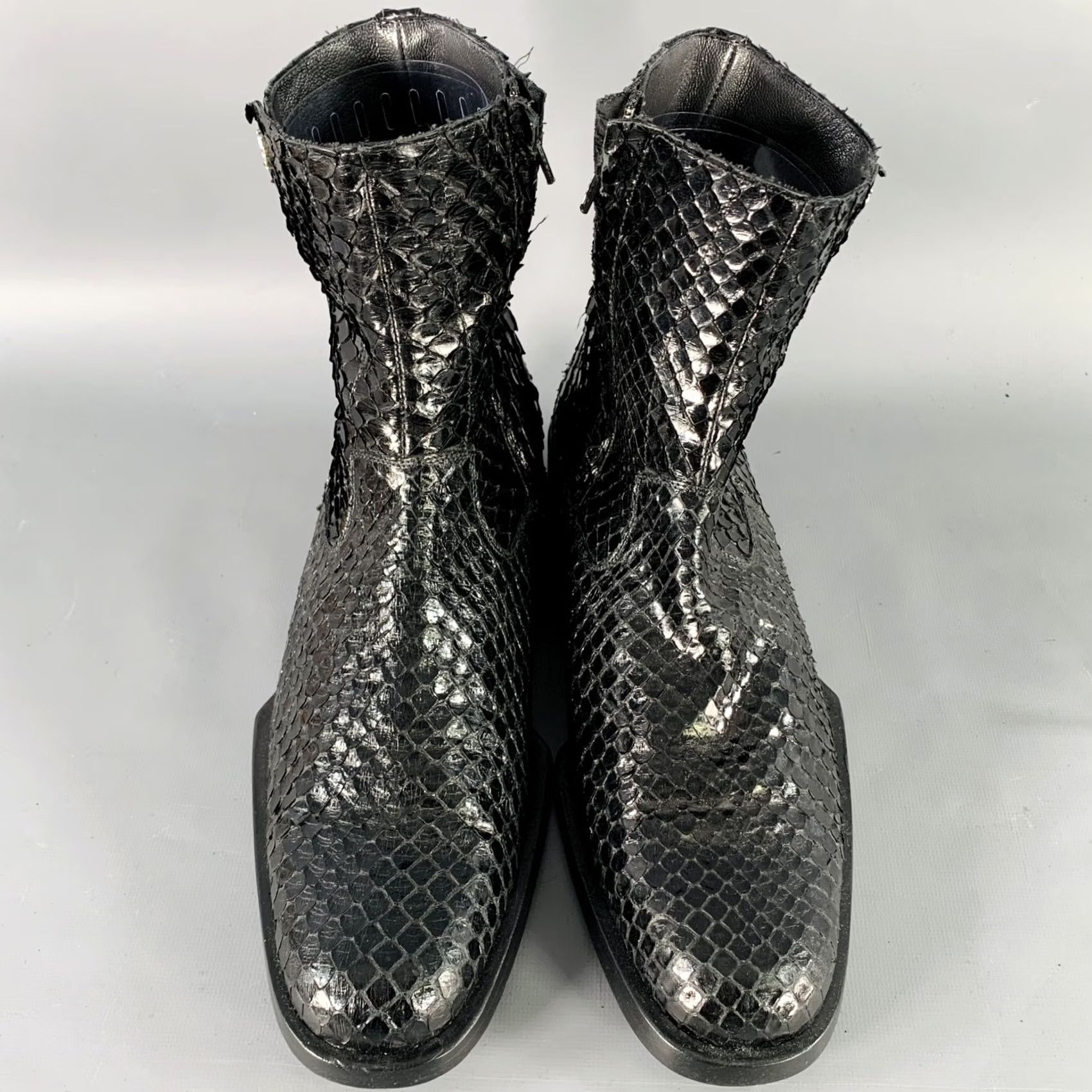 Versace GIANNI VERSACE Size 8 Black Python Leather Side Zipper Ankle Boots Size US 8 / EU 41 - 4 Thumbnail