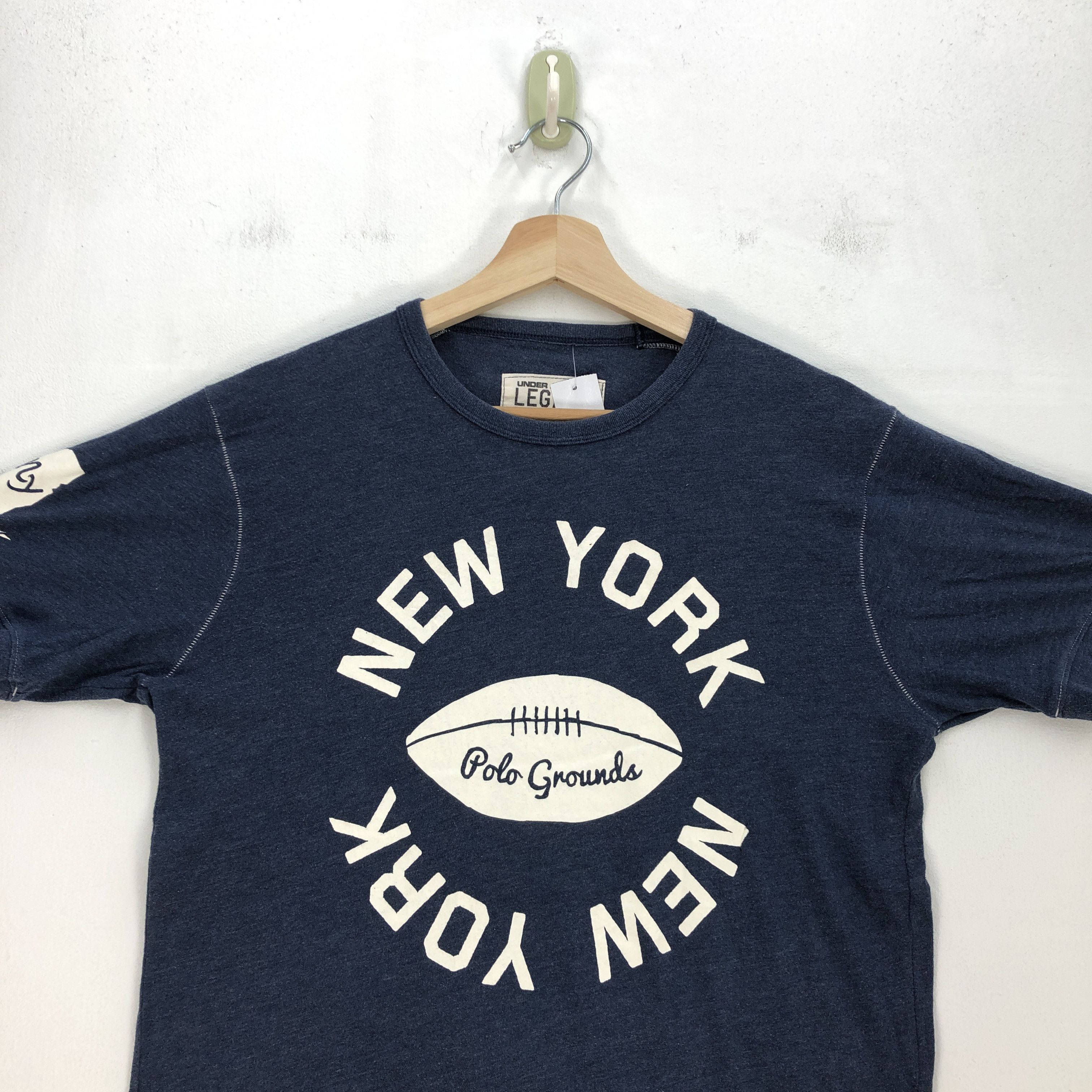 Vintage Vintage Y2K Under Armour Tshirt New York Crewneck Tees Size US M / EU 48-50 / 2 - 2 Thumbnail