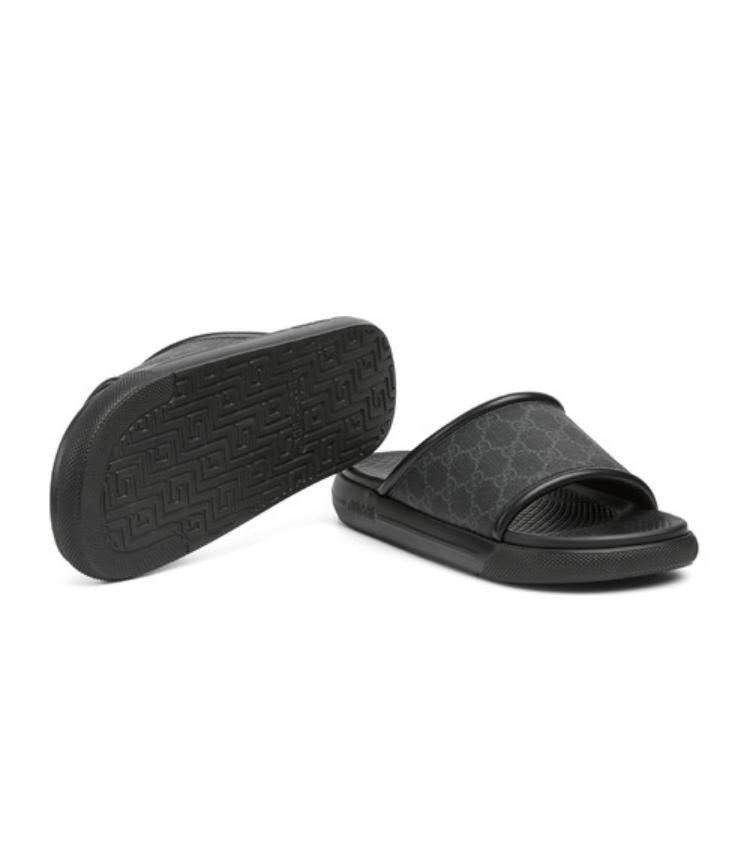 Gucci o1s1wg110525 GG Supreme Canvas Slide Sandals in Black Size US 14 / EU 47 - 2 Thumbnail