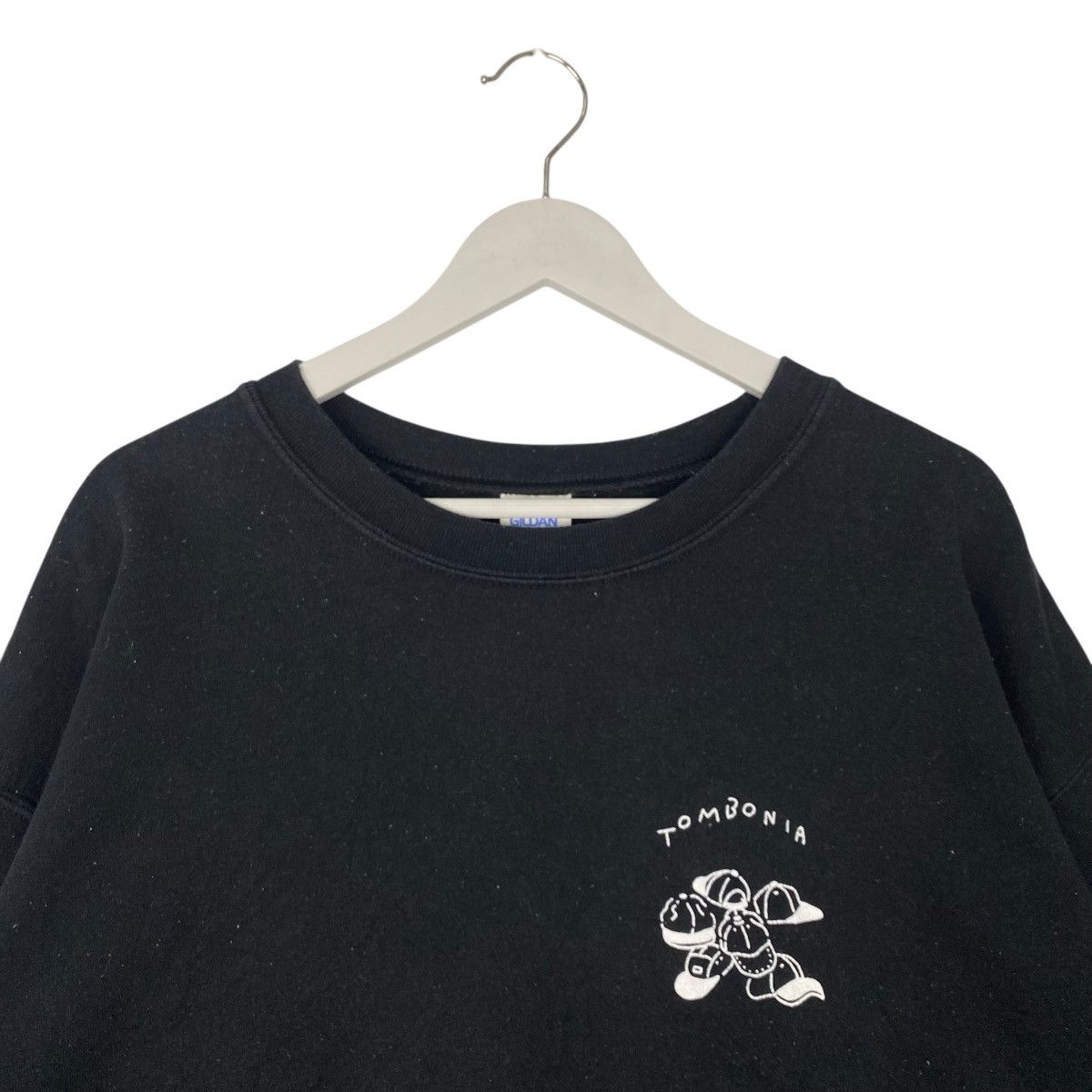 Vintage Vintage Tombonia Sweatshirt Crewneck Black Back Size L Size US L / EU 52-54 / 3 - 4 Thumbnail