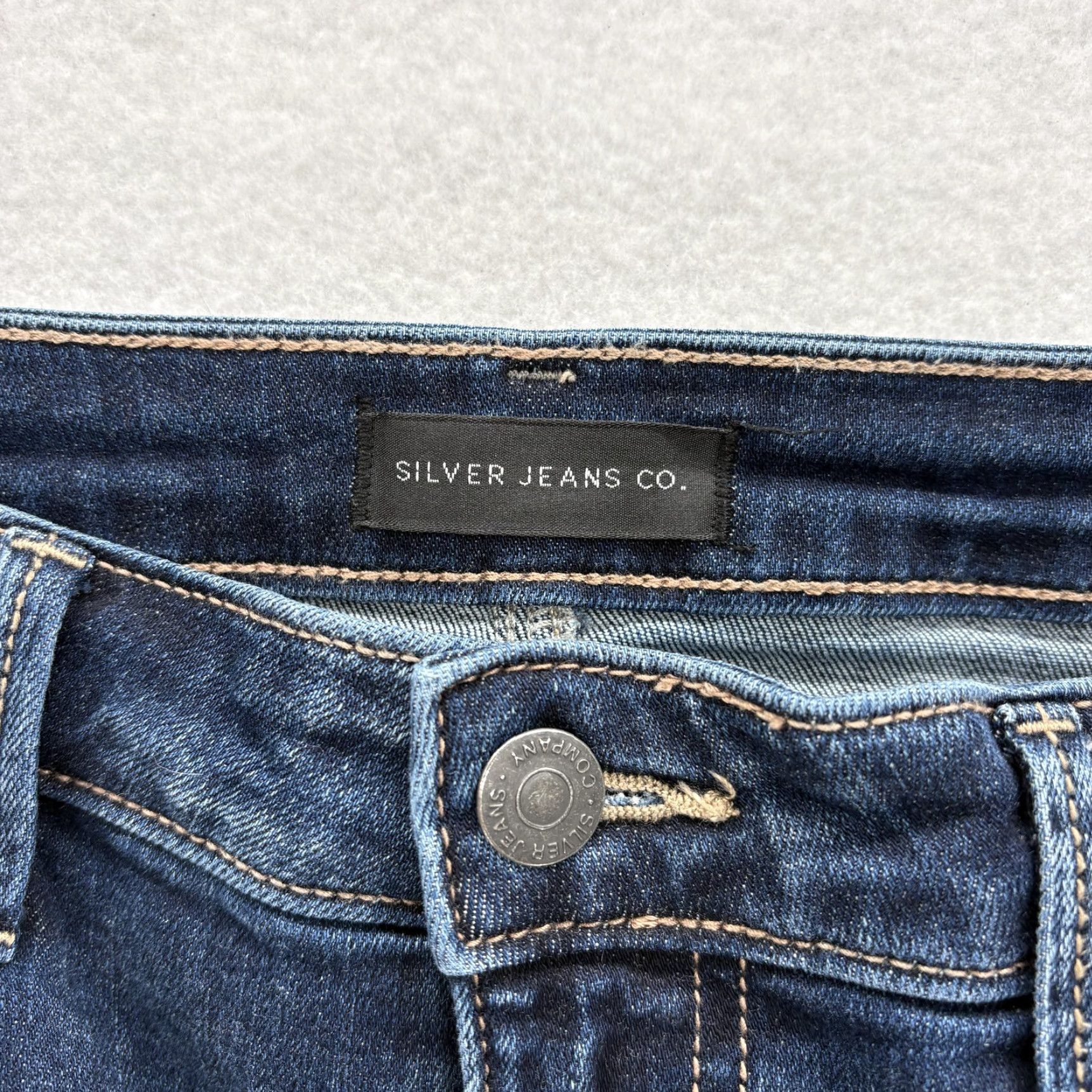 Silver Jeans Co. Silver Jeans Womens Slim Straight 30x31 Blue Wash Den­­im Grunge Isbister Straight Jeans Size 30" / US 8 / IT 44 - 3 Thumbnail