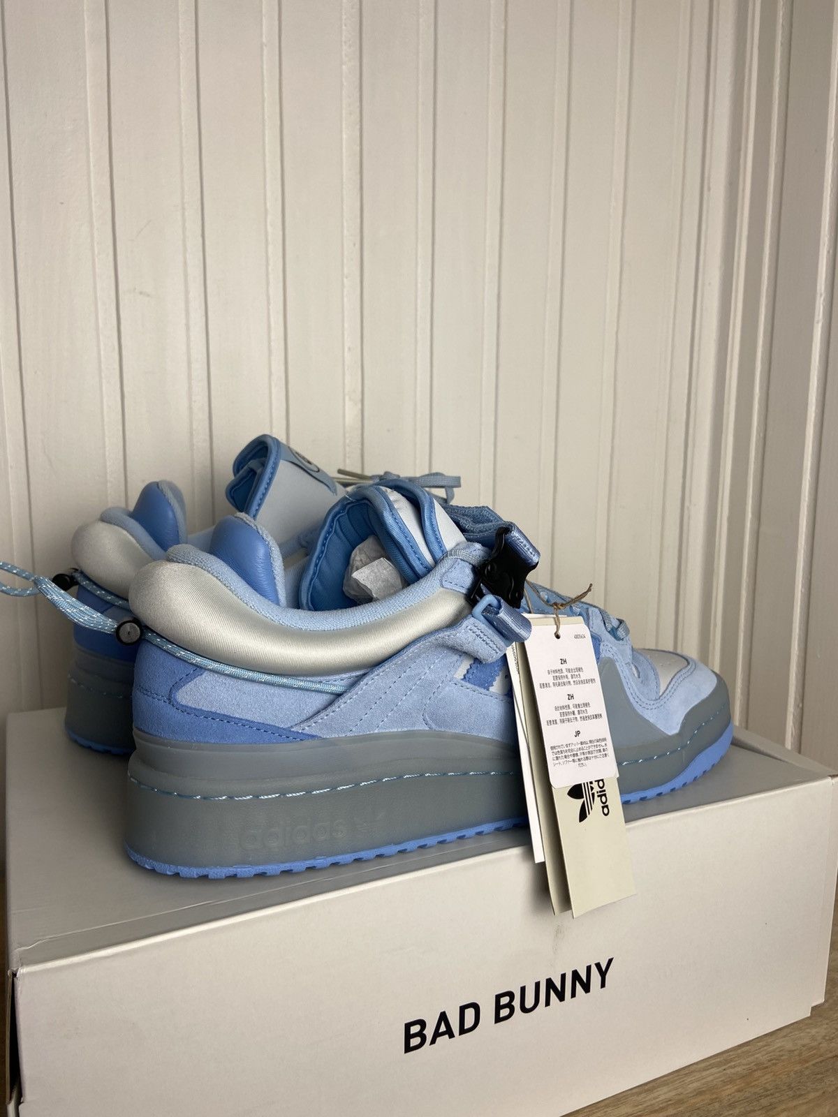 Adidas New adidas Forum Low Buckle Low Bad Bunny Blue Size 13,5US Size US 13 / EU 46 - 6 Thumbnail