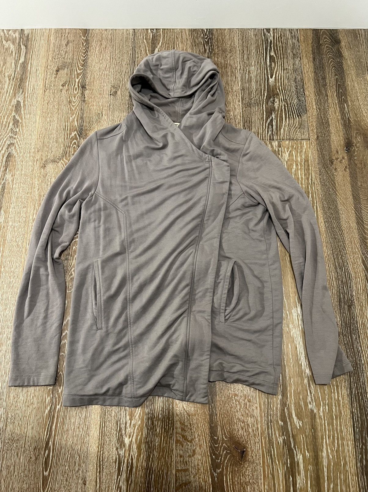 Helmut Lang Helmut lang asymmetrical zipup hoodie Size M / US 6-8 / IT 42-44 - 1 Thumbnail