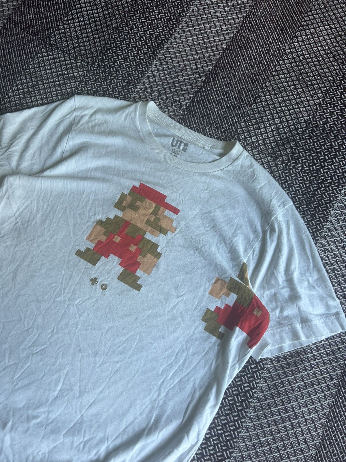 Uniqlo Uniqlo x Nintendo Mario T-shirt Streetwear Style Size S Size US S / EU 44-46 / 1 - 3 Thumbnail