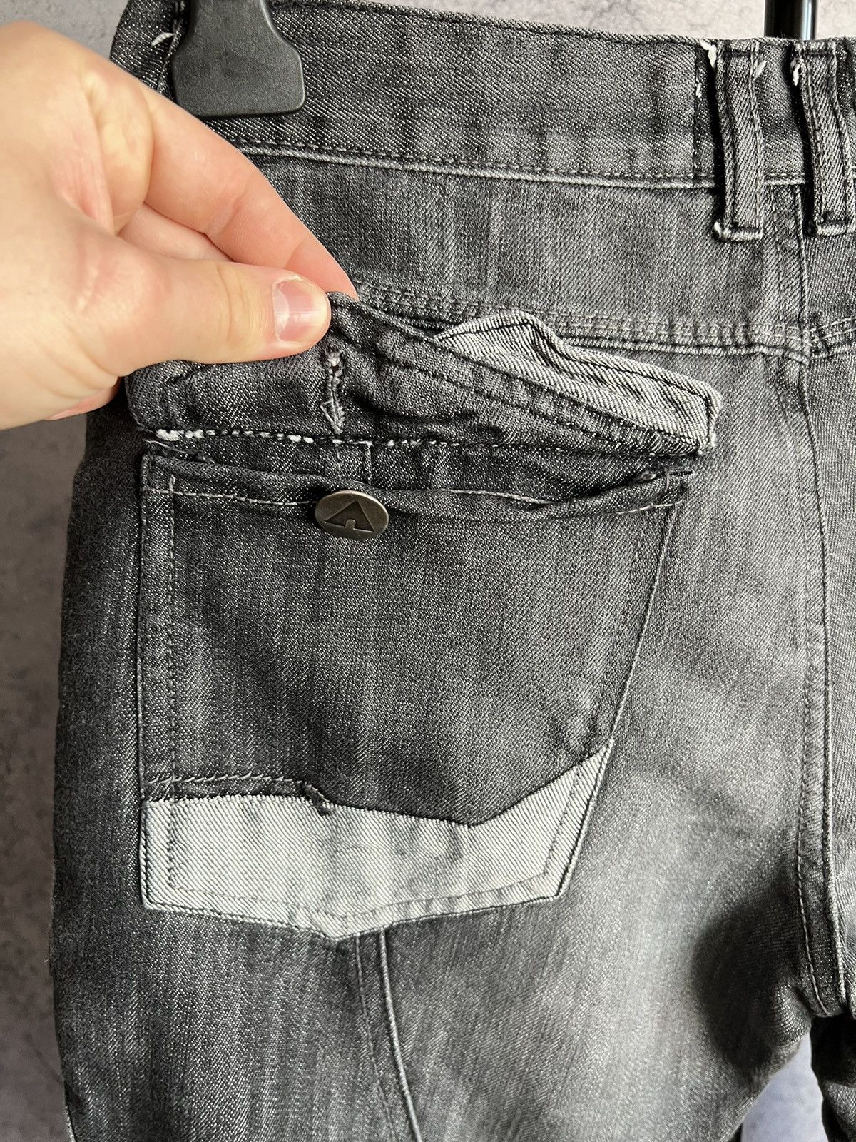 Airwalk Cargo Denim Pants Airwalk Multipocket Y2K Jeans Size US 30 / EU 46 - 11 Thumbnail
