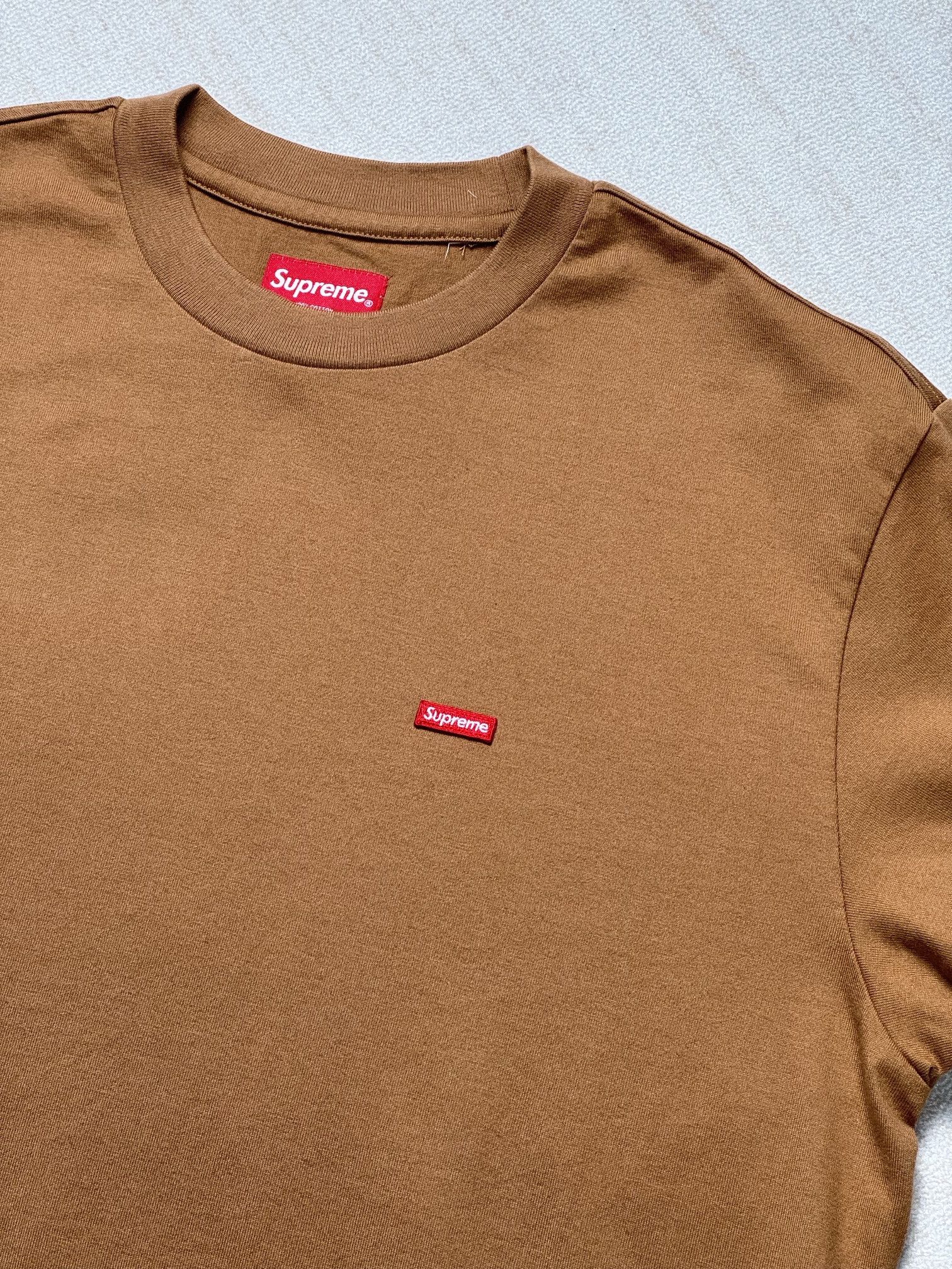 Supreme UNWORN* Supreme Small Box Tee Size US S / EU 44-46 / 1 - 1 Thumbnail