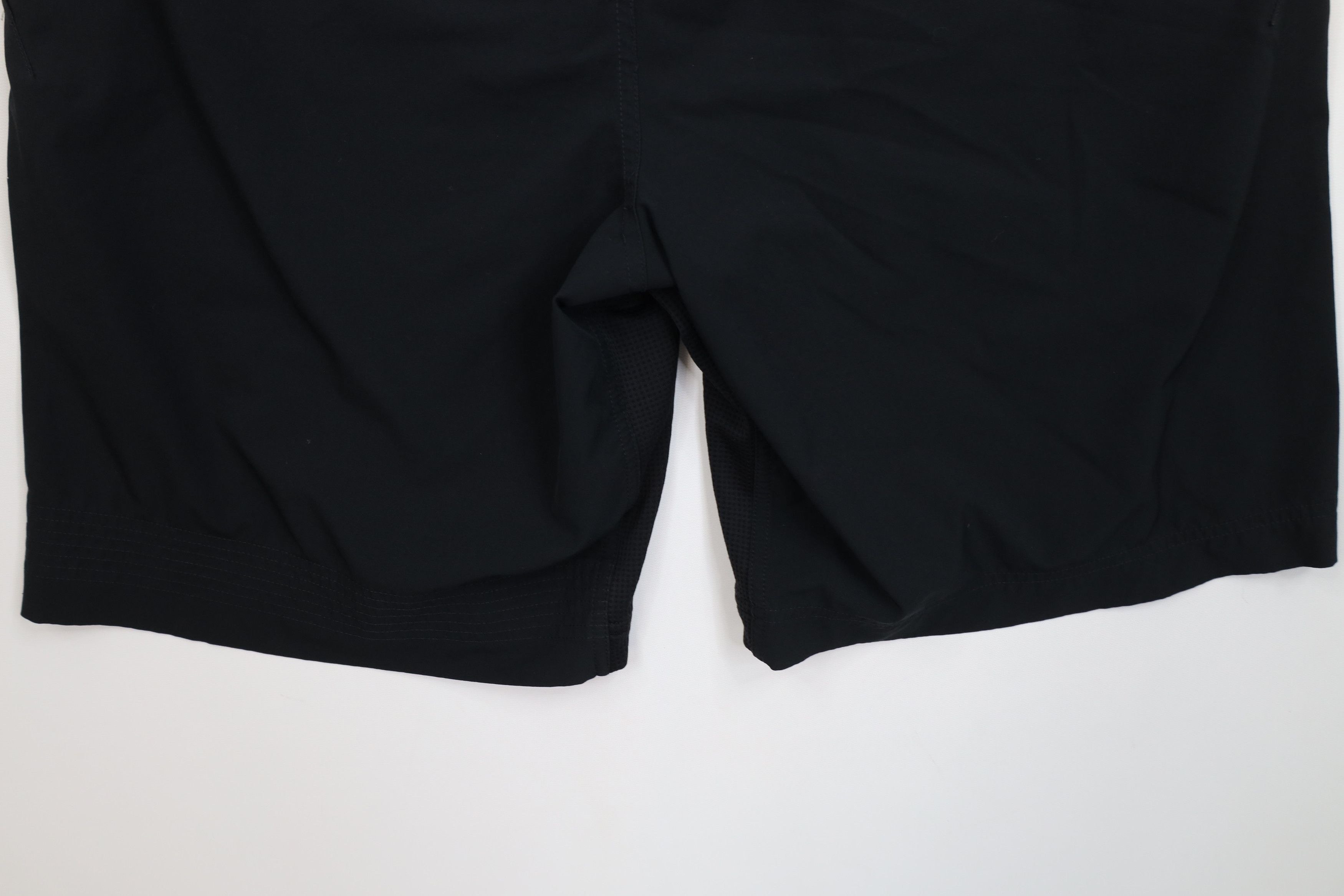 Nike Vintage Nike Scott Mini Swoosh Stretch Gym Training Shorts Size US 34 / EU 50 - 12 Thumbnail