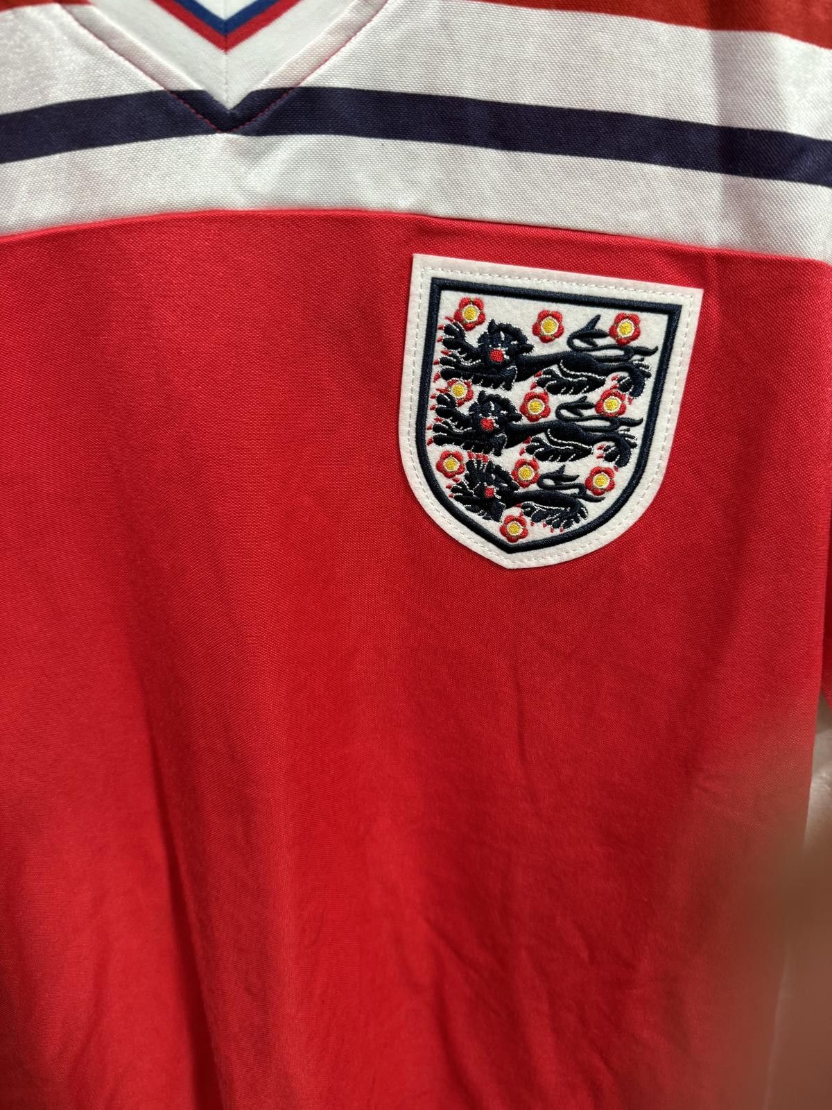 Umbro Vintage England Football Jersey Red Size M Size US M / EU 48-50 / 2 - 3 Thumbnail
