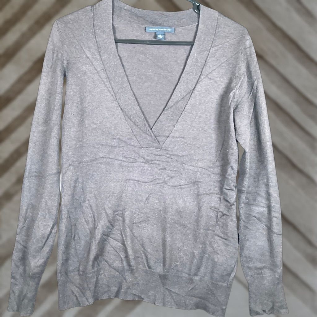 Banana Republic VINTAGE Banana Republic Women Sweater Brown Pullover V-Neck Silk Cashmere Wool Stretch S Size S / US 4 / IT 40 - 1 Thumbnail