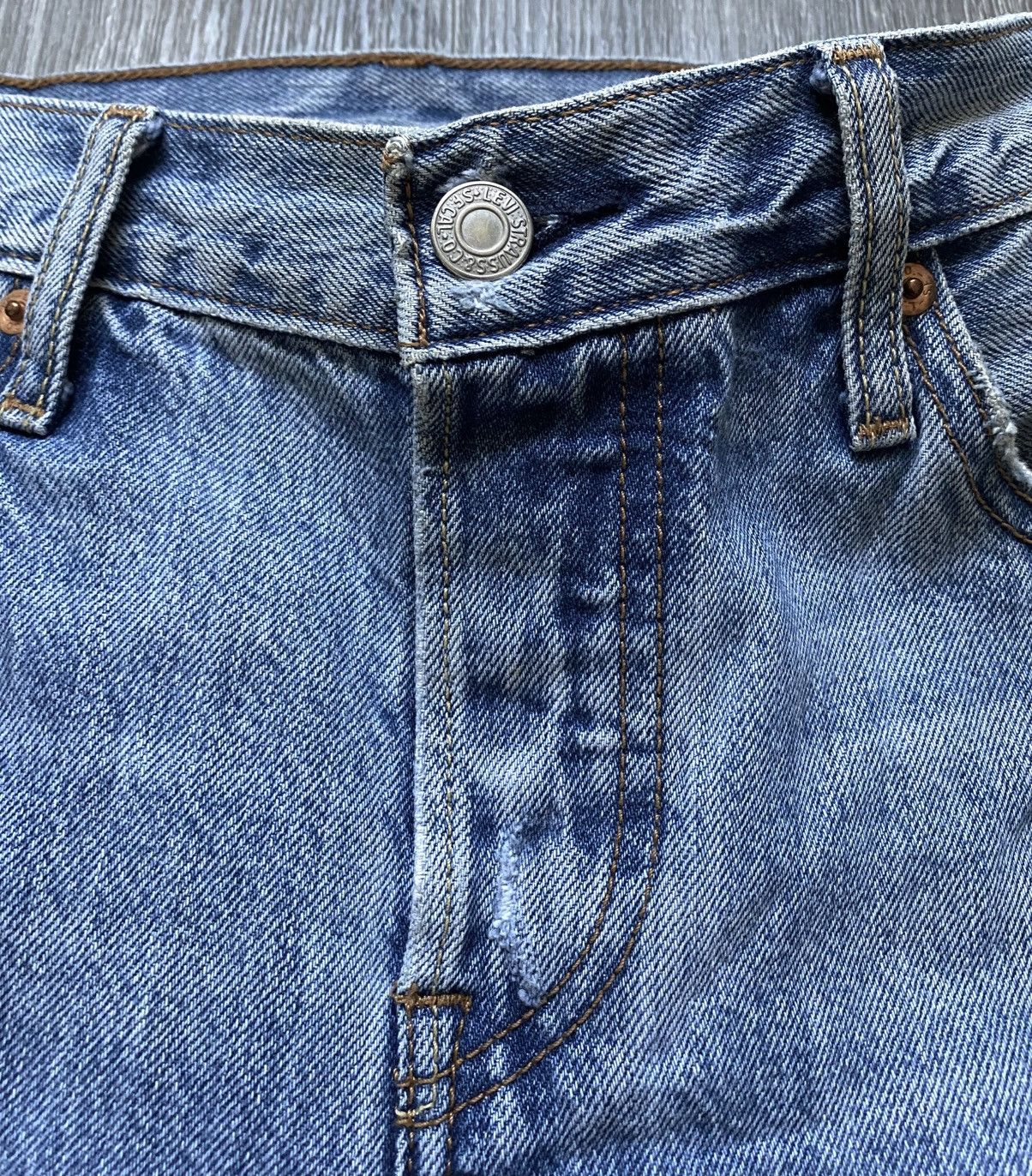 Levi's Vintage Clothing Levi’s Customized Tapered 501 CT Torn Distressed Jeans Denim Size 26" / US 2 / IT 38 - 8 Thumbnail