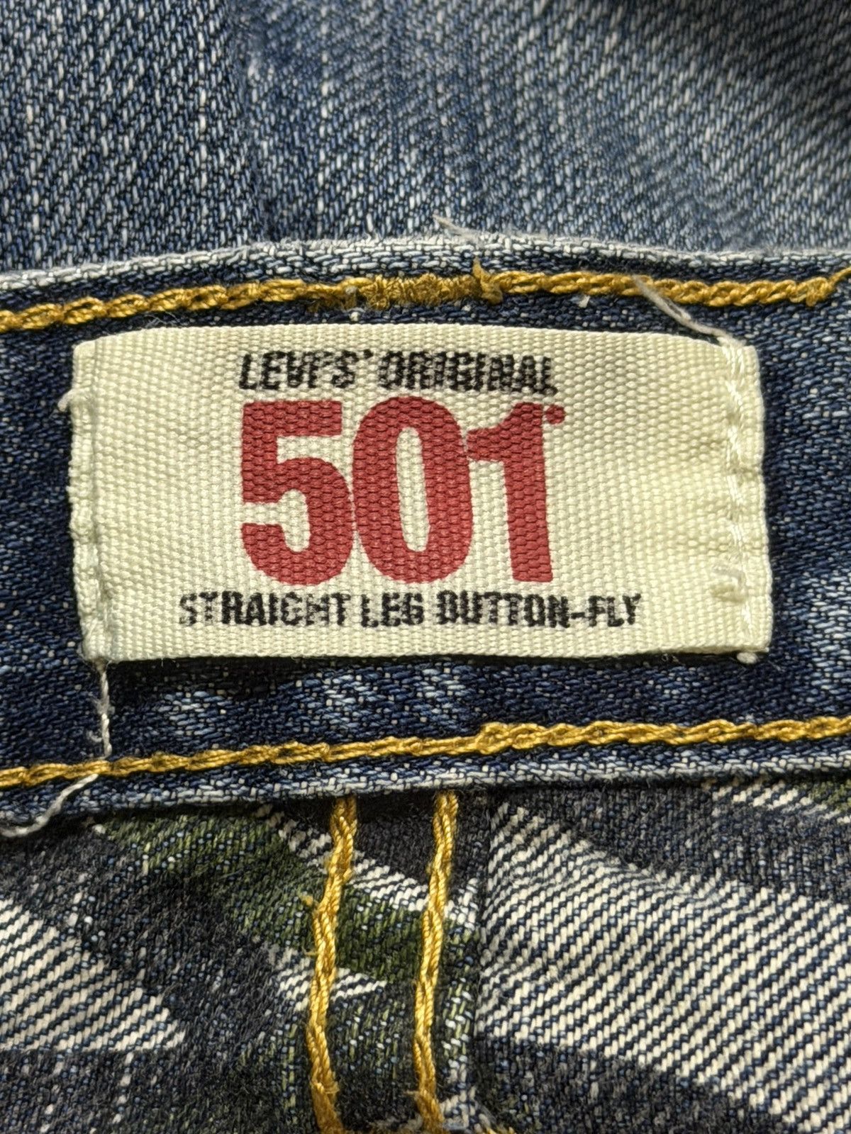 Levi's Vintage Y2K Levis 501 Blue Faded Wash Distressed Wide Leg Size US 32 / EU 48 - 7 Thumbnail