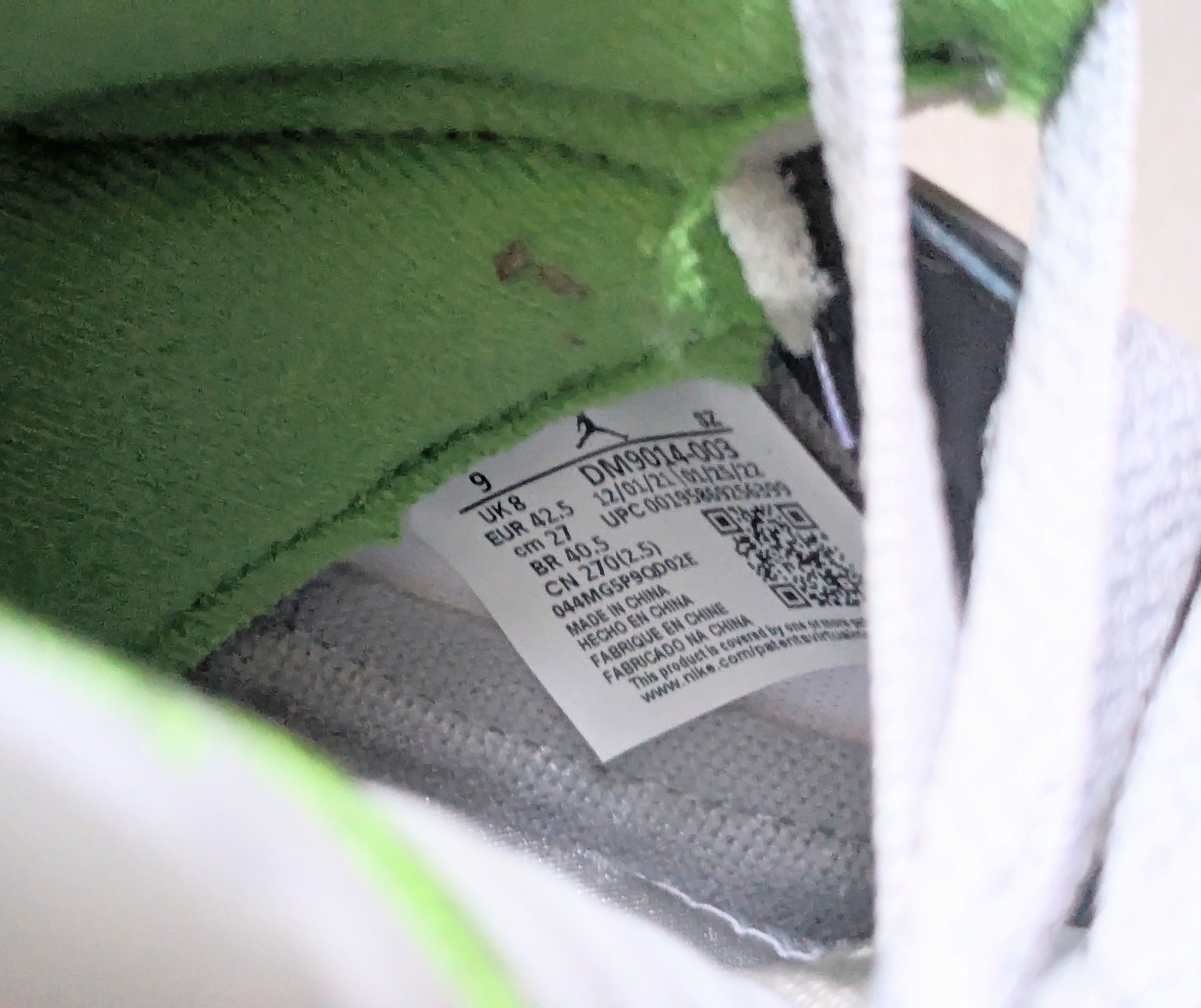 Jordan Brand Nike Air Jordan 5 Retro Green Bean DM9014-003 Metallic Size US 9 / EU 42 - 7 Thumbnail