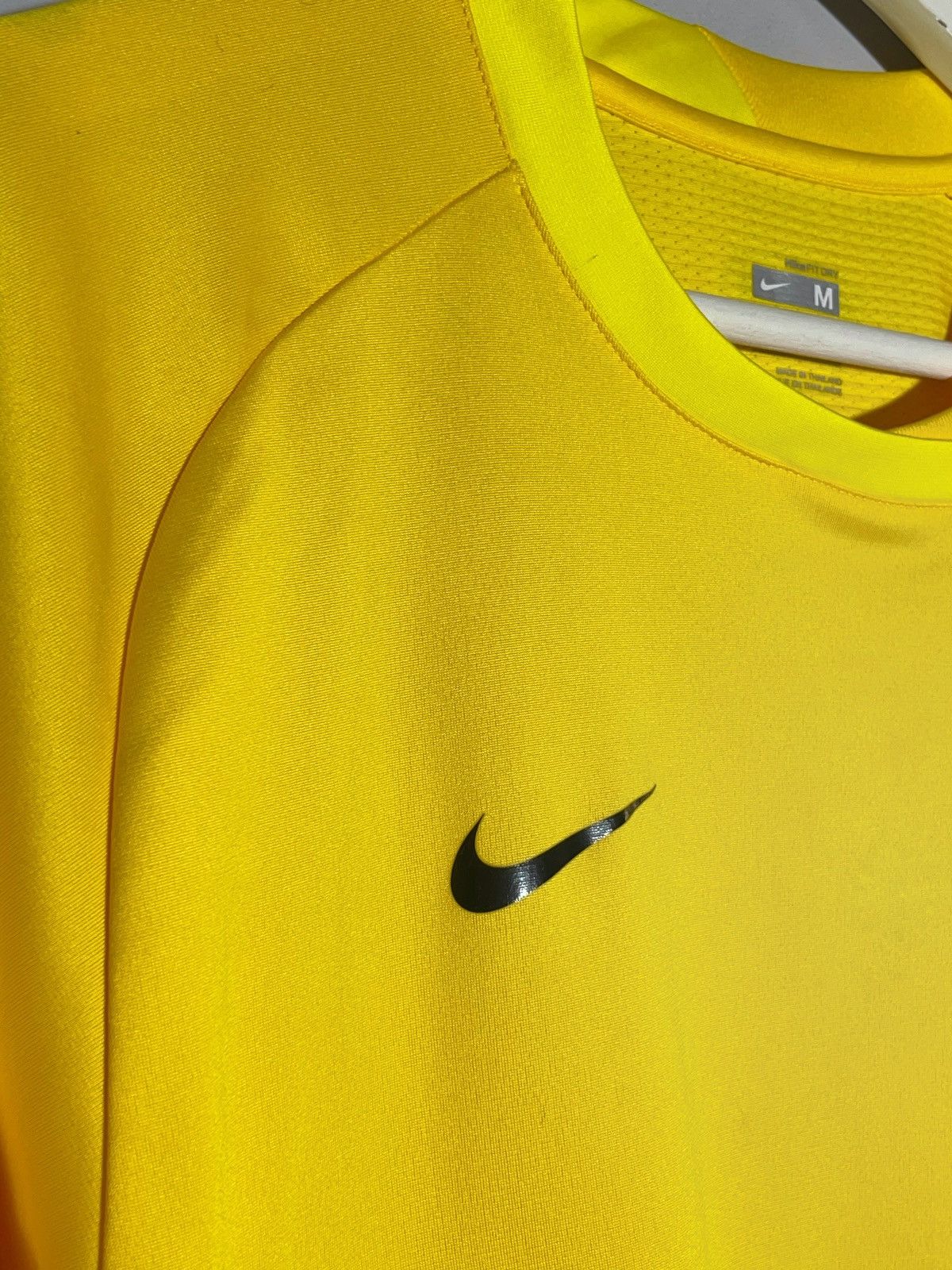 Nike National Team Brazil Y2k Streetwear Training Football Shirt Size US M / EU 48-50 / 2 - 4 Thumbnail
