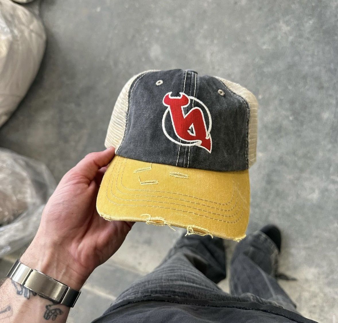 Basketcase B, trucker 