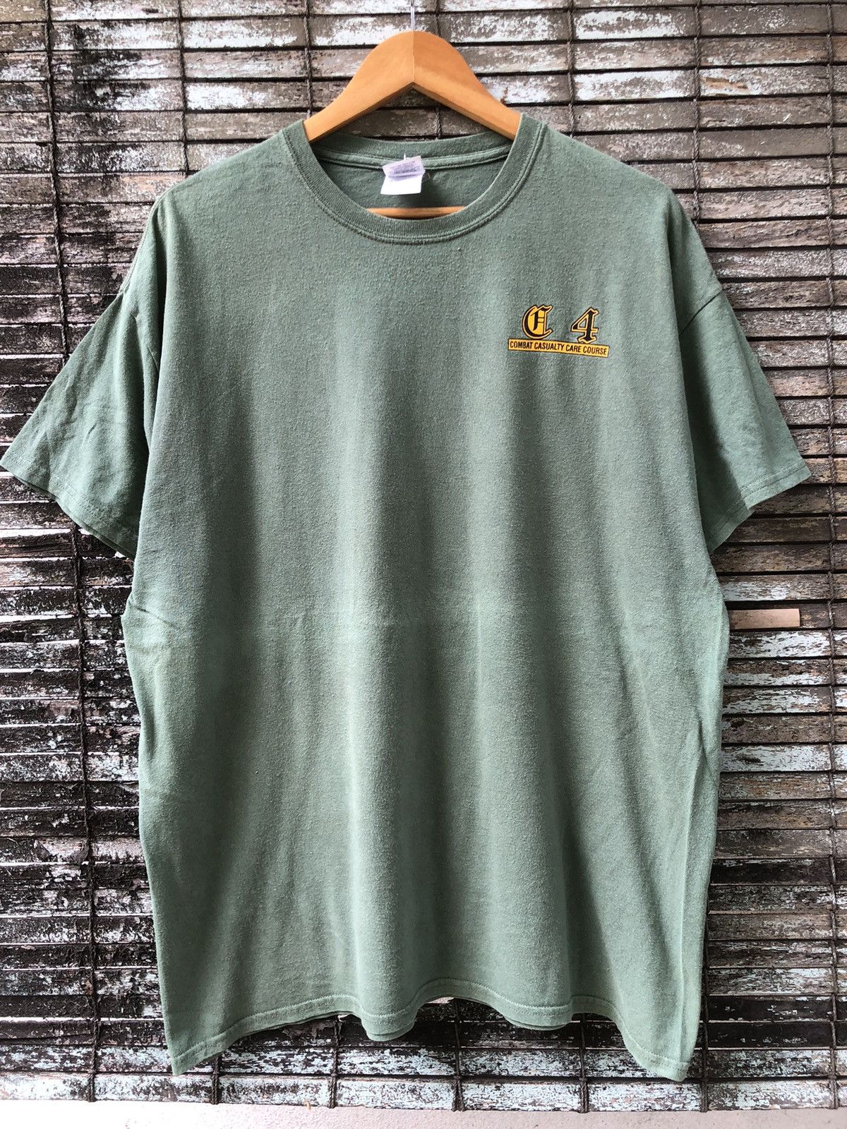 Japanese Brand Vintage Y2K C4 Combat Casualty Care Course Tee Size US XL / EU 56 / 4 - 10 Thumbnail