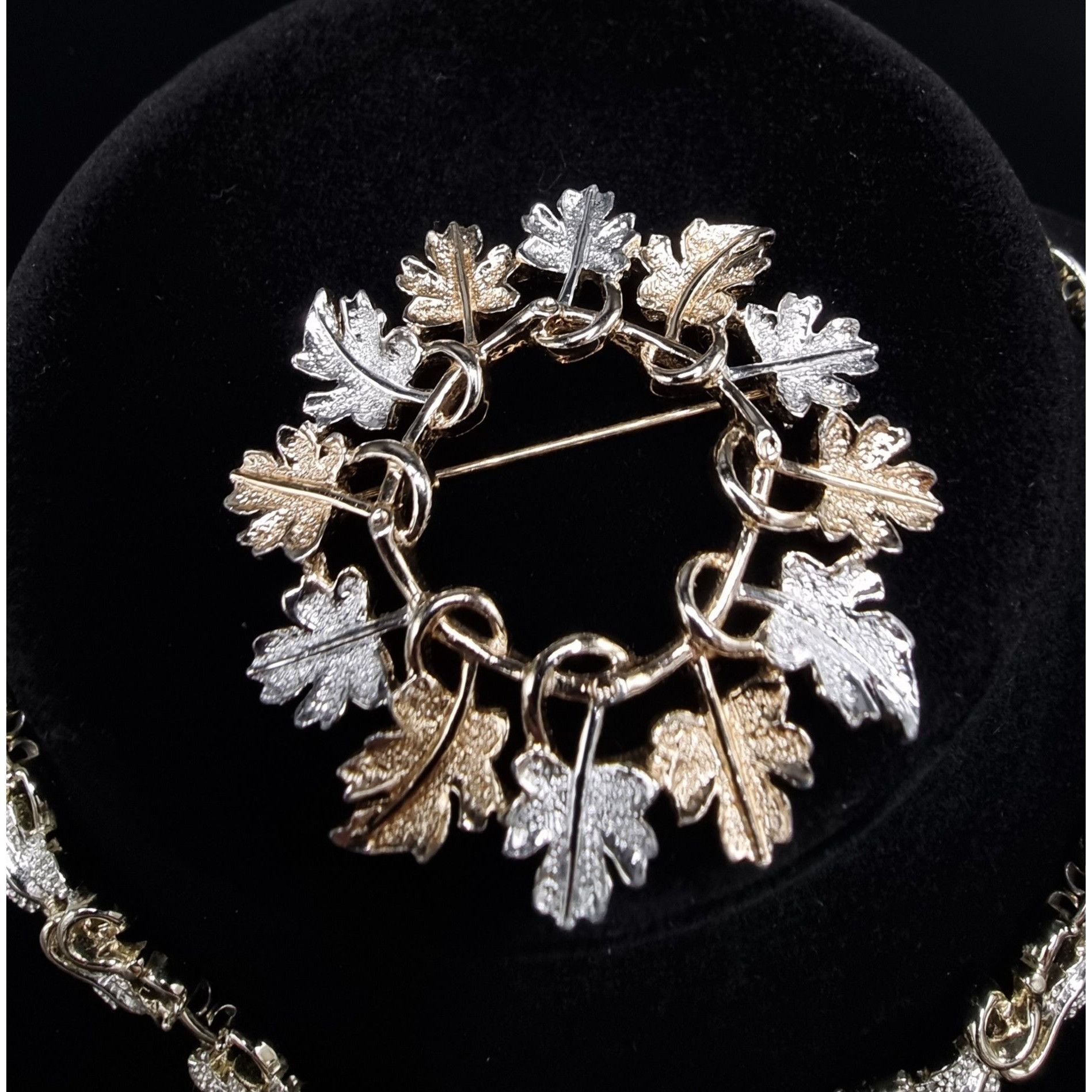 Vintage Vintage Sarah Coventry Gold & Silver Tone Necklace & Brooch Size ONE SIZE - 4 Thumbnail