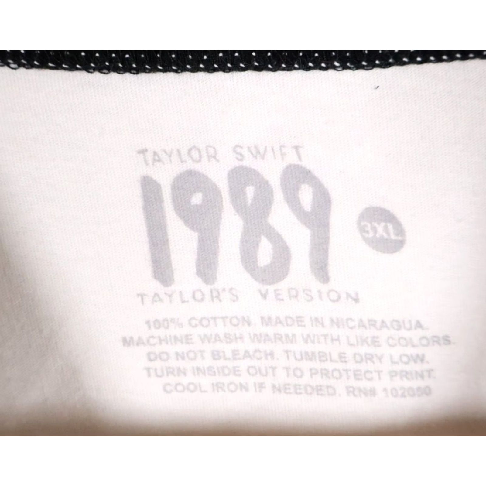 Vintage Taylor Swift 1989 Ringer T-Shirt Adult 3XL Ivory Photo Taylor's Version Retro Logo Short Sleeve Crew Neck Pullover Casual Women's T-Shirt Size XXL / US 16-18 / IT 52-54 - 3 Thumbnail