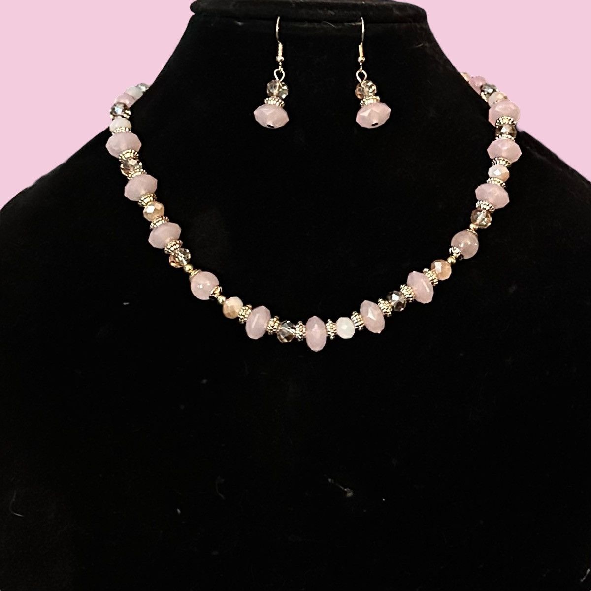 Other Rose Quartz and clear crystal bead necklace and earrings set Size ONE SIZE - 1 Thumbnail
