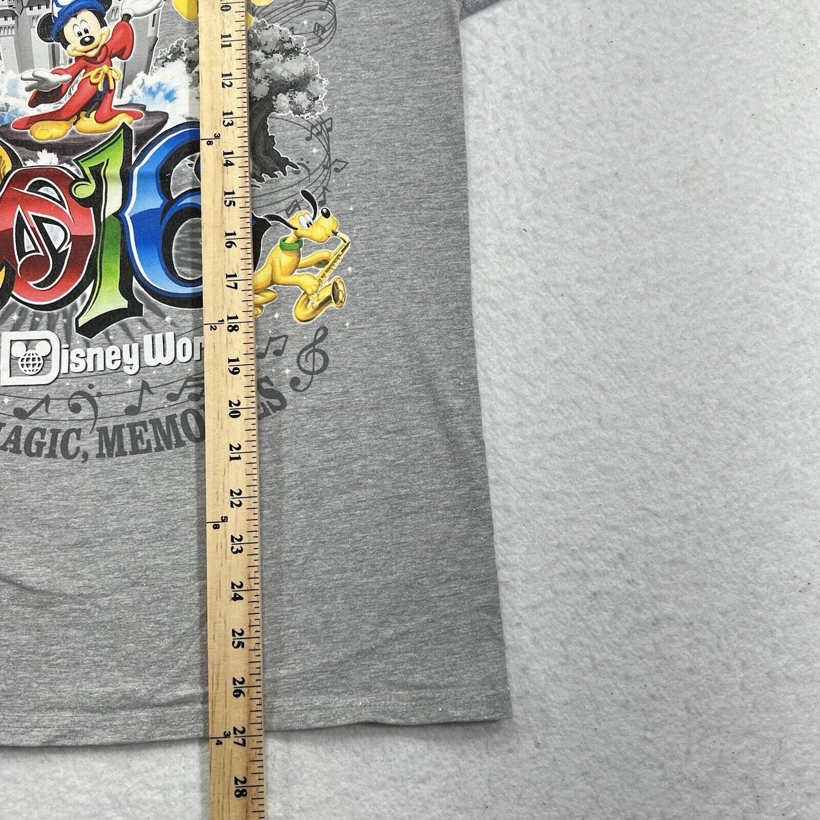 Disney Disney World Medium 2016 Music Magic Graphic T Shirt Size US M / EU 48-50 / 2 - 12 Thumbnail