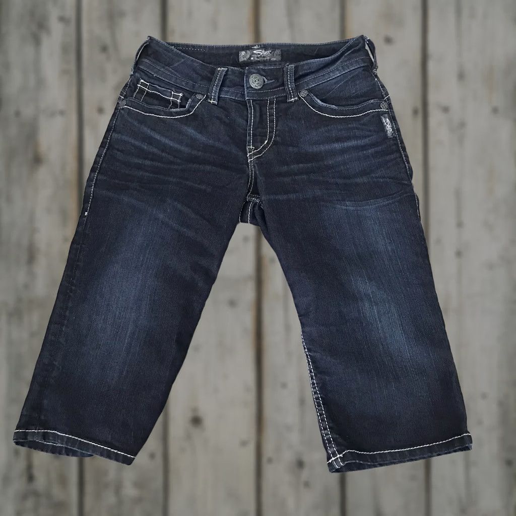 Silver Jeans Co. VINTAGE? No. Silver Jeans Shorts Womens W25 Suki Rose Surplus Bermuda Jean Dark Wash Flap Size 42" / US 20 - 1 Thumbnail