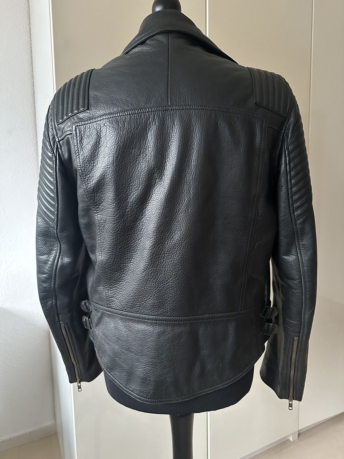 Givenchy Rare Givenchy leather biker jacket Size US M / EU 48-50 / 2 - 2 Thumbnail