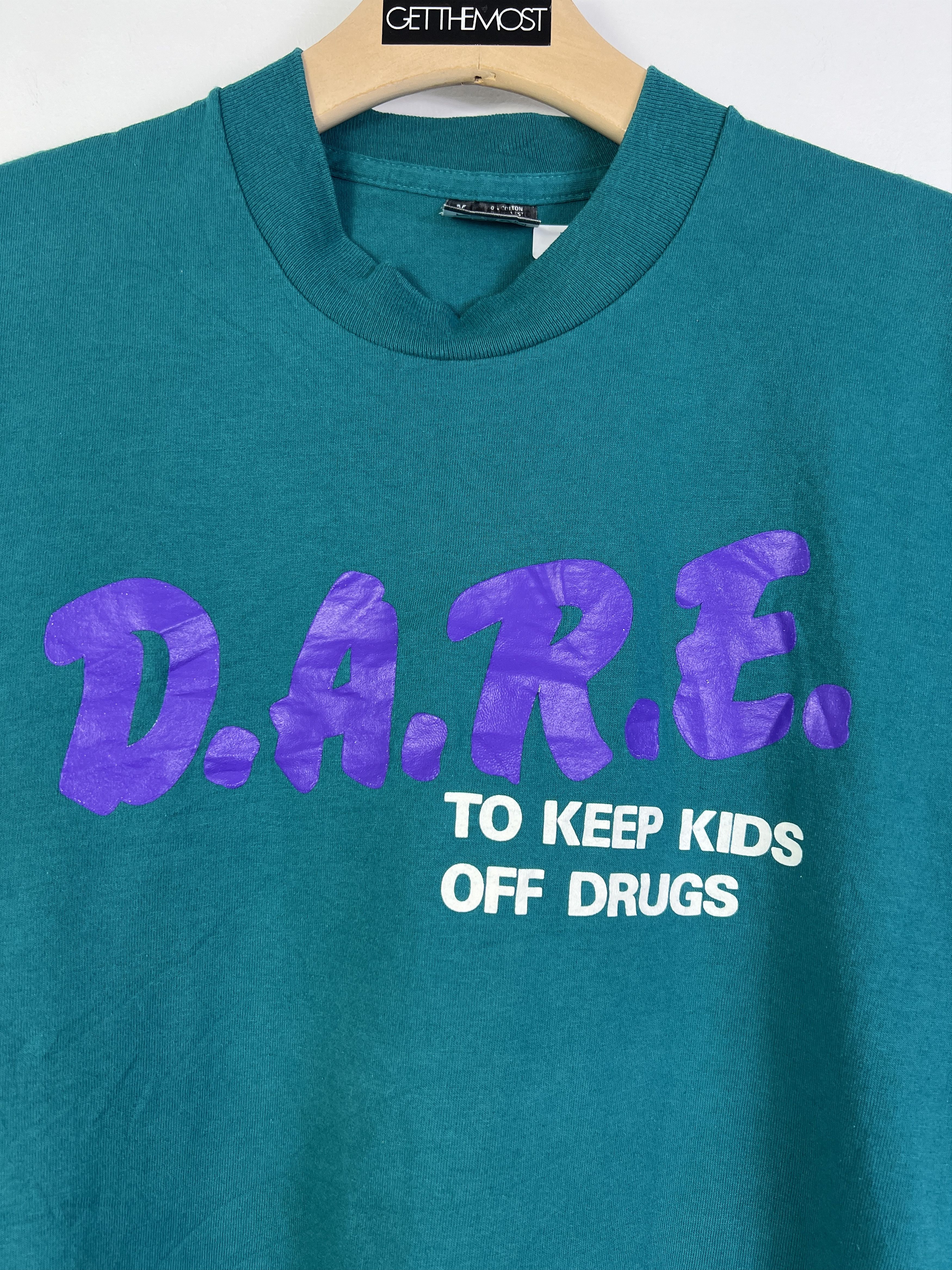D.A.R.E × Fruit Of The Loom × Vintage No.4650 Vintage 90s D.A.R.E. Promo Tee (M) Size US M / EU 48-50 / 2 - 2 Thumbnail