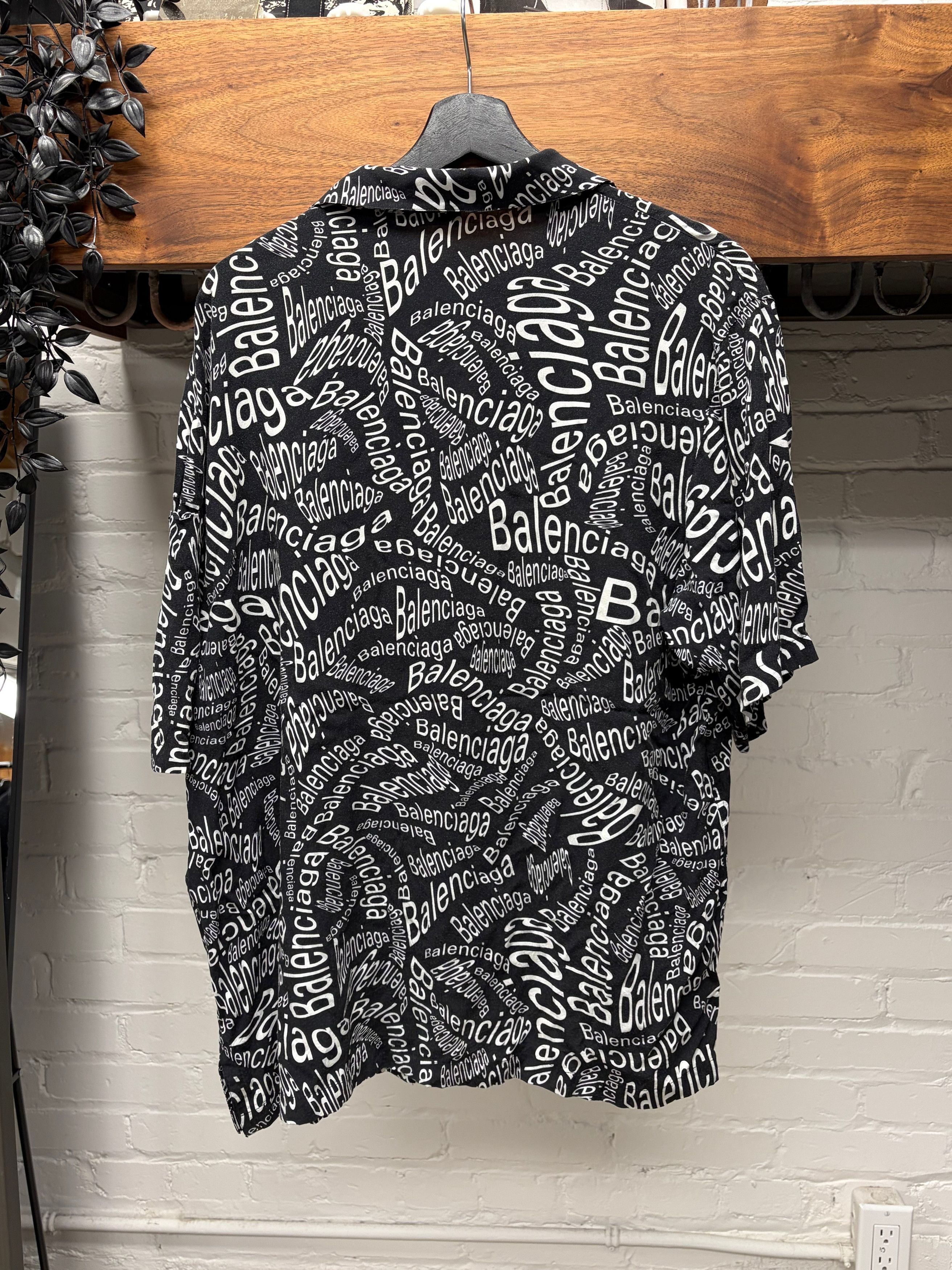 Balenciaga Balenciaga ‘All Over Logo’ Black Button Down Shirt Size US M / EU 48-50 / 2 - 4 Thumbnail