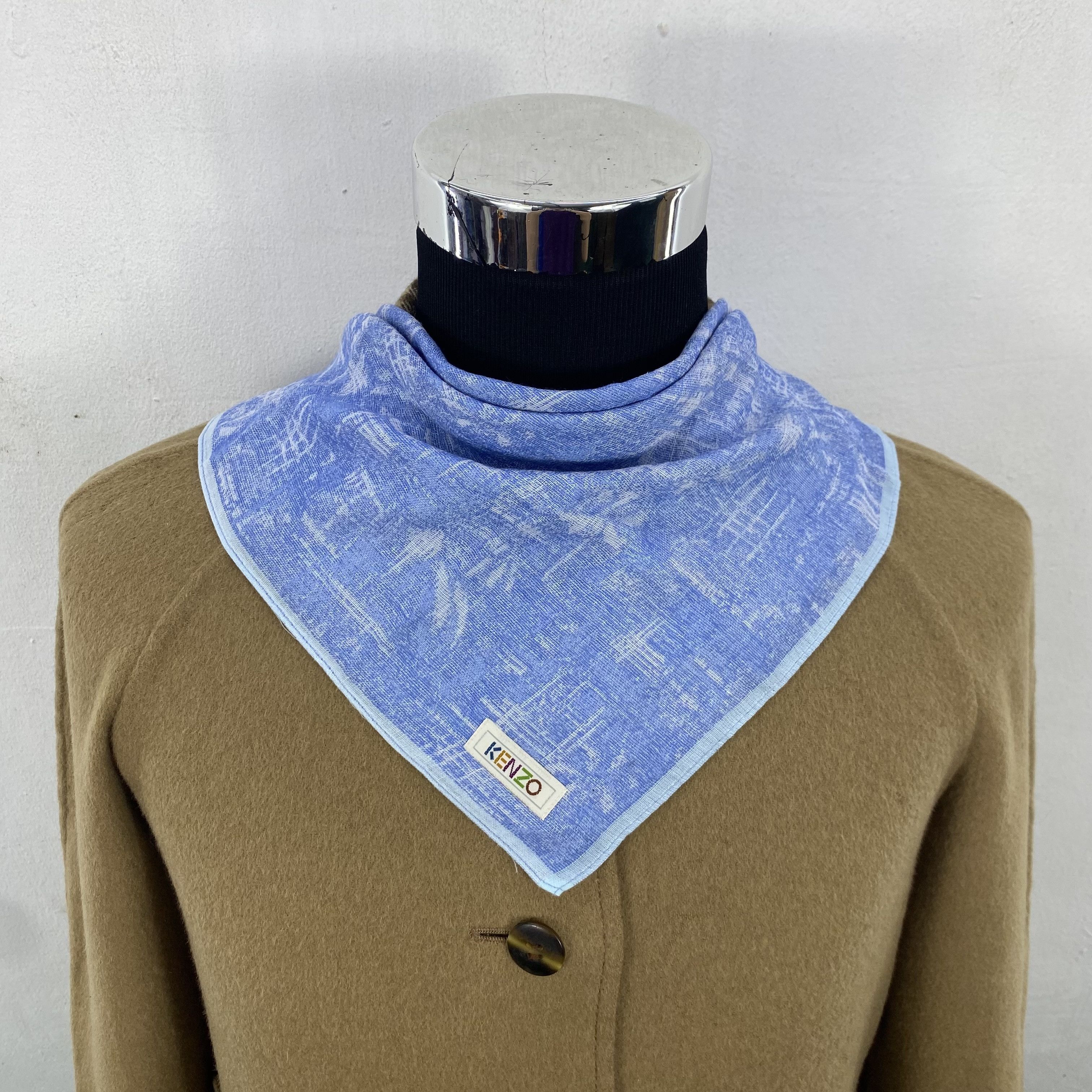Kenzo × Vintage Vintage Kenzo Handkerchief Neckerchief Bandana H128P Size ONE SIZE - 1 Thumbnail