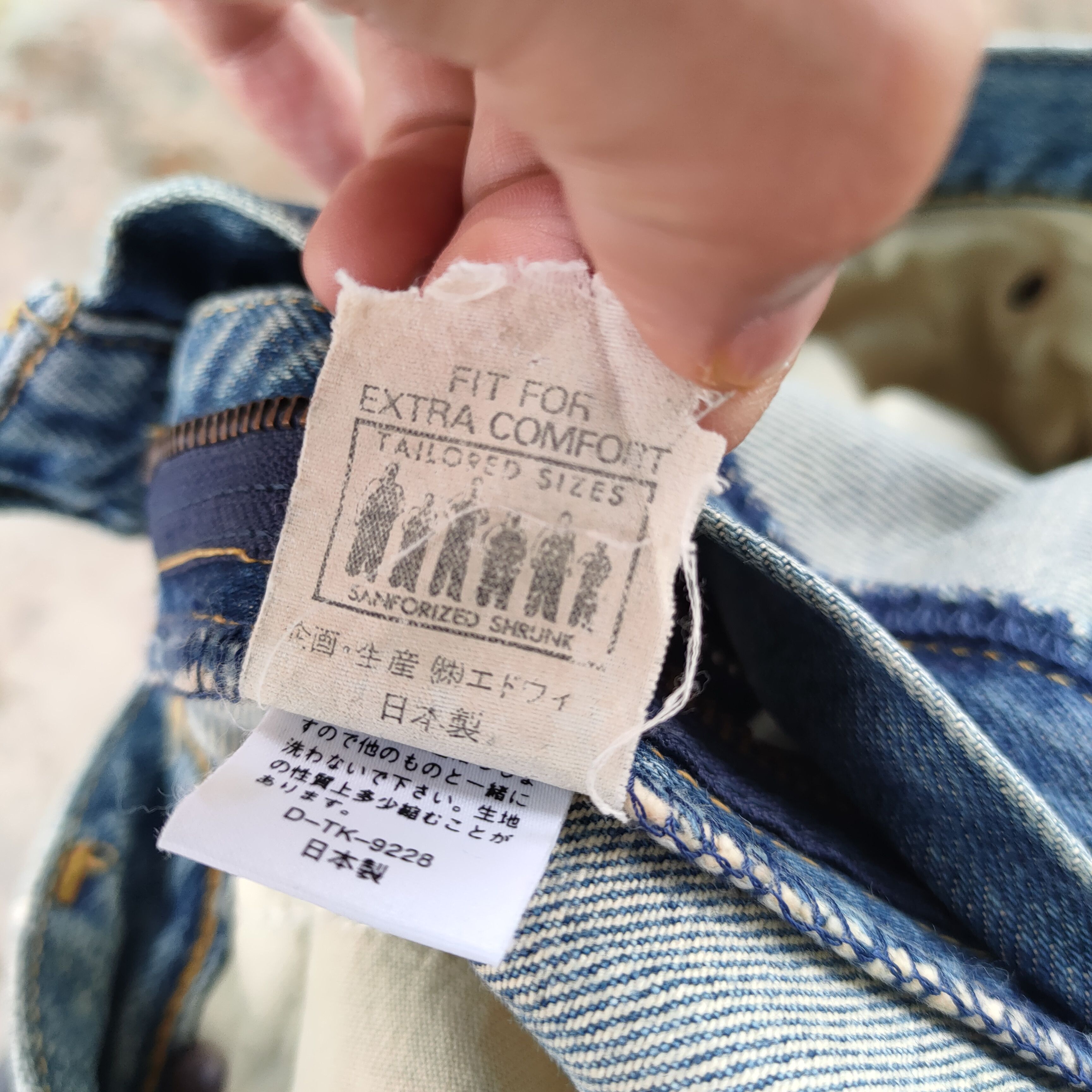 Lee FLARE VINTAGE LEE RIDERS FADED DISTRESSED DENIM JEANS PANTS Size US 32 / EU 48 - 16 Thumbnail
