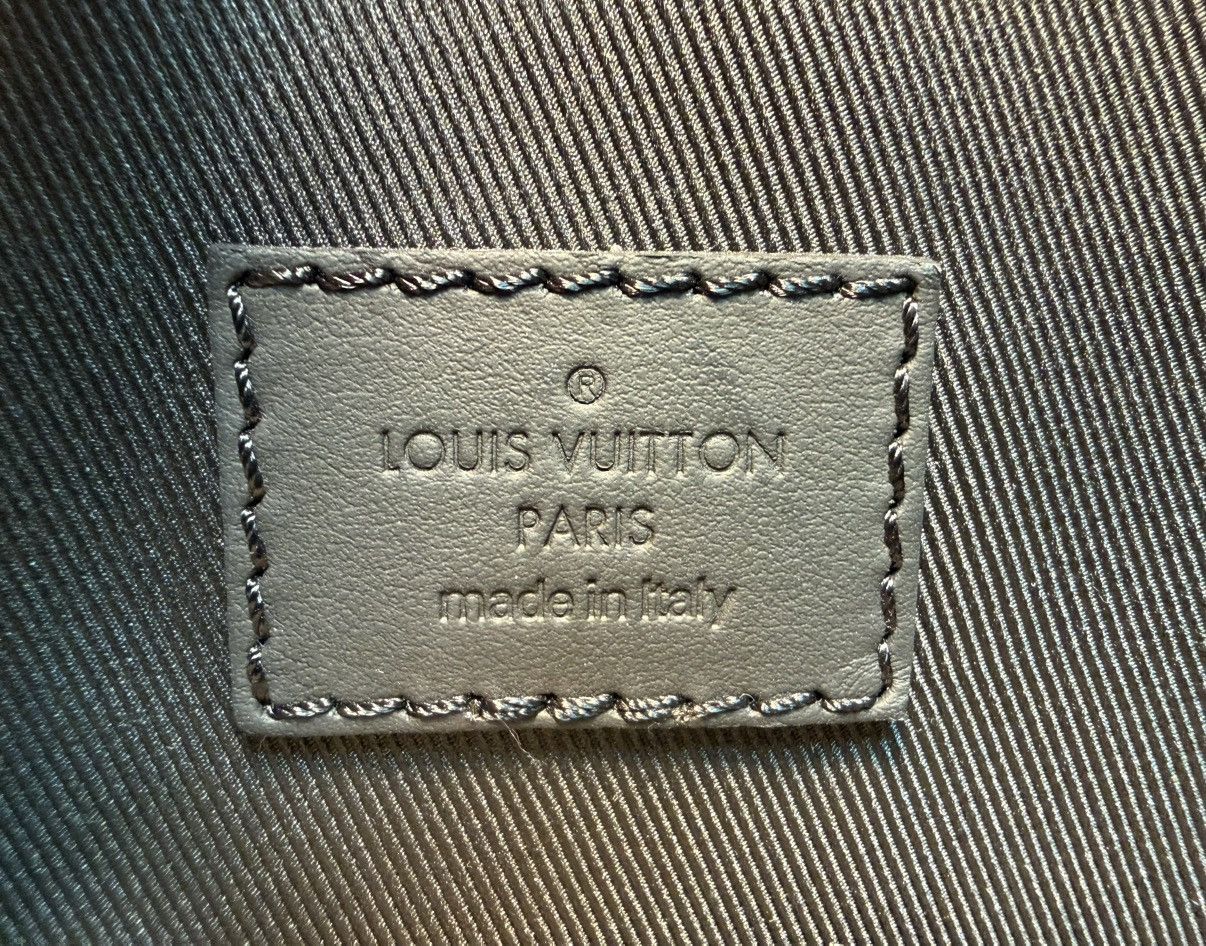 Louis Vuitton Louis Vuitton Discovery Backpack Black Blue Monogram Rare LV Size ONE SIZE - 9 Thumbnail