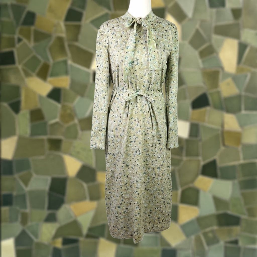 Vintage VINTAGE Vintage 70s light green floral print midi dress bow tie S Size S / US 4 / IT 40 - 1 Thumbnail