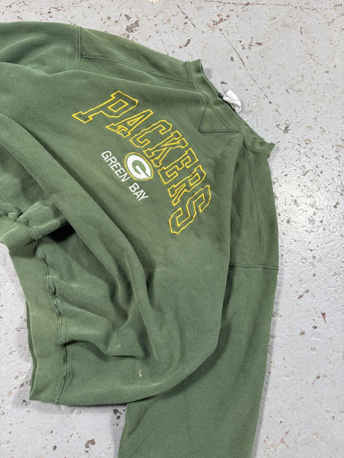 Puma Vintage Thrashed Green Bay Packers Puma Sweater Distressed Size US XL / EU 56 / 4 - 5 Thumbnail