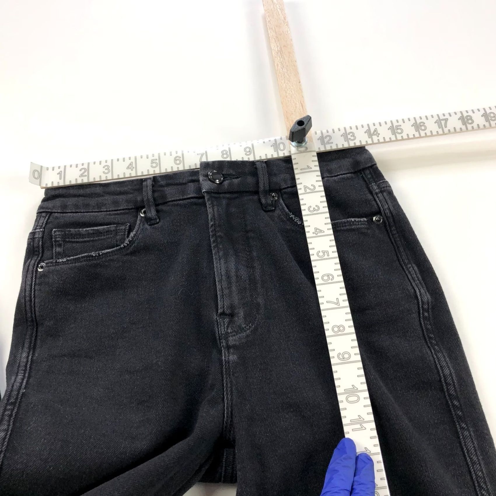 Good American Good American Good Curve Straight Jeans 27W 27L High Rise Distressed Black Womens 6 XS? Size ONE SIZE - 5 Thumbnail