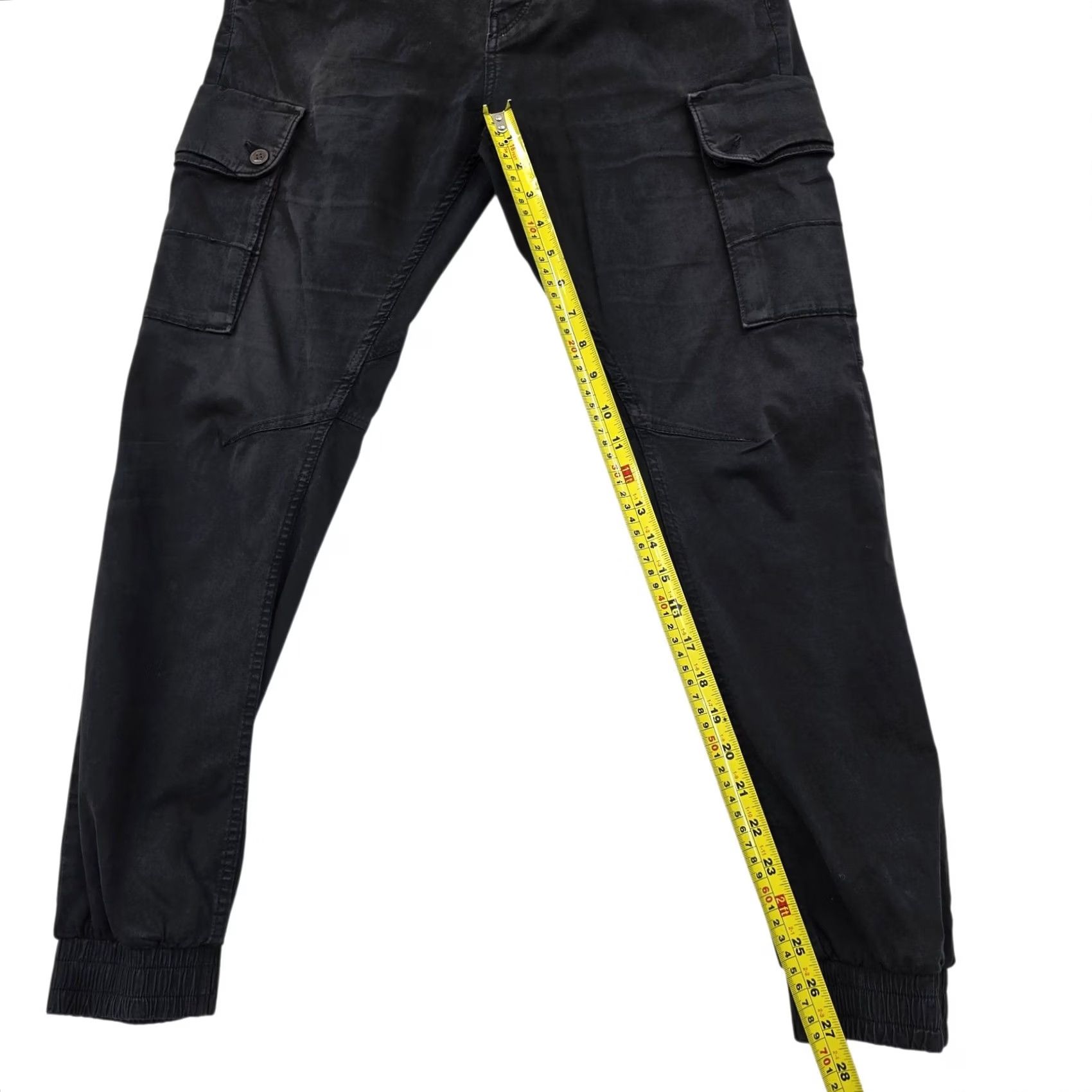 Jack & Jones Jack & Jones Mens Black Cargo Pants 31 Regular Tapered Button BNWT Mens Black Cargo Pants 31 Regular Button BNWT Size US 31 - 7 Thumbnail