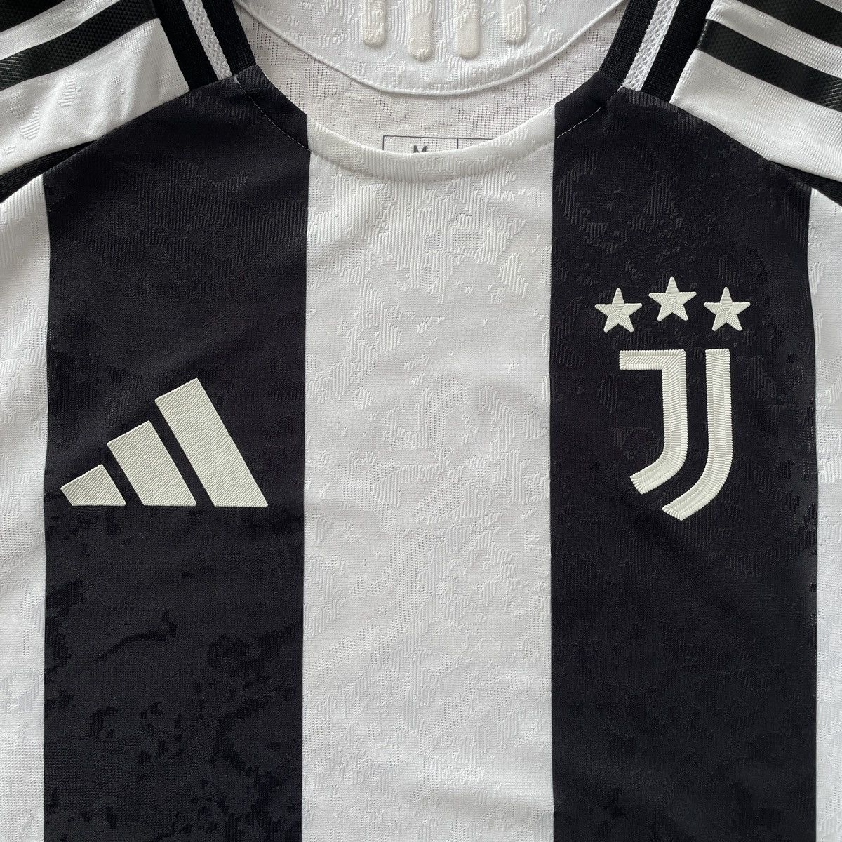 Adidas Juventus Authentic Adidas HEAT.RDY Home Jersey 2024/2025 Size US M / EU 48-50 / 2 - 2 Thumbnail