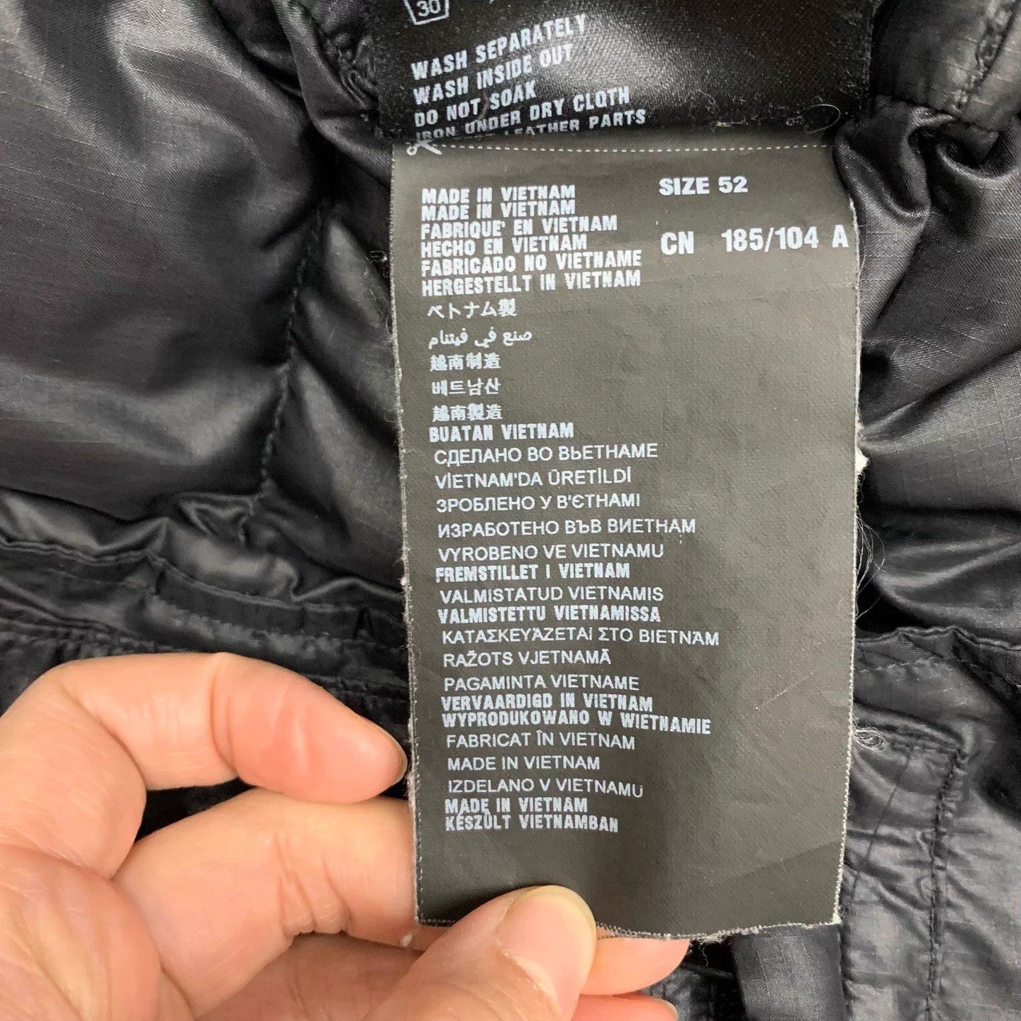 Prada PRADA Black Triangle Logo Puffer Jacket EU52 Size US L / EU 52-54 / 3 - 5 Thumbnail