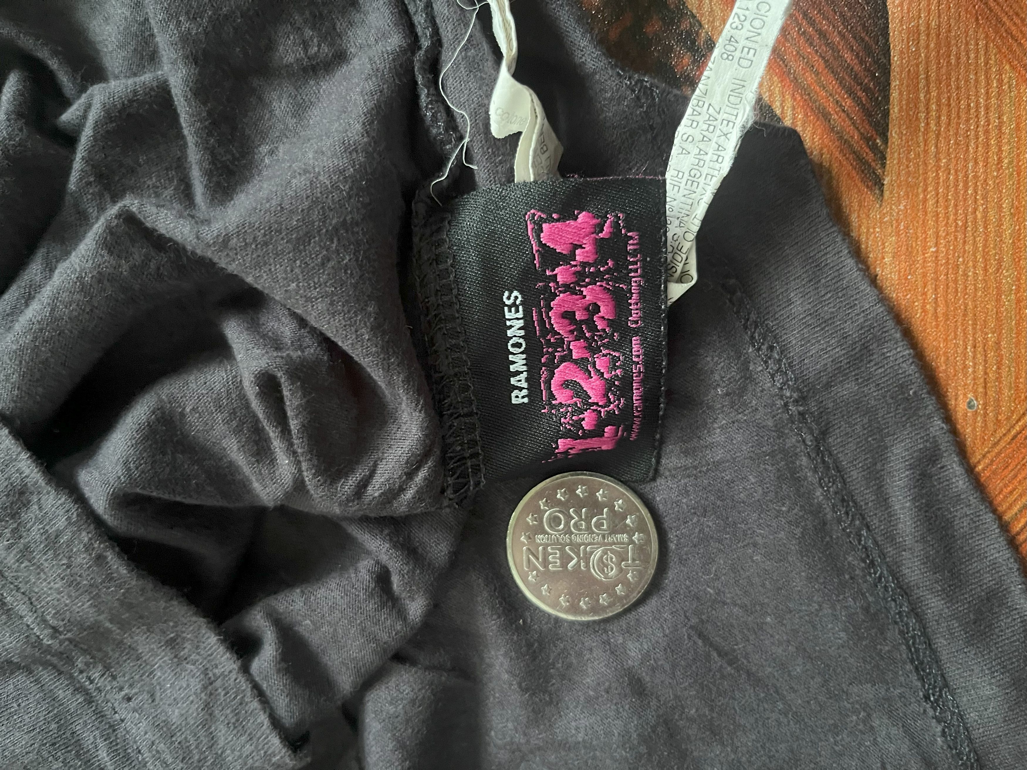 Zara RAMONES band Tshirt Size US M / EU 48-50 / 2 - 3 Thumbnail
