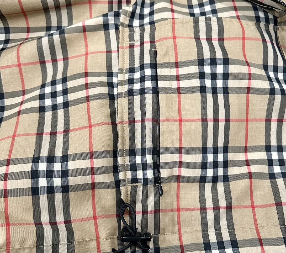 Burberry BURBERRY NYLON NOVA CHECK HOODED WINDBREAKER SMALL Size US S / EU 44-46 / 1 - 5 Thumbnail