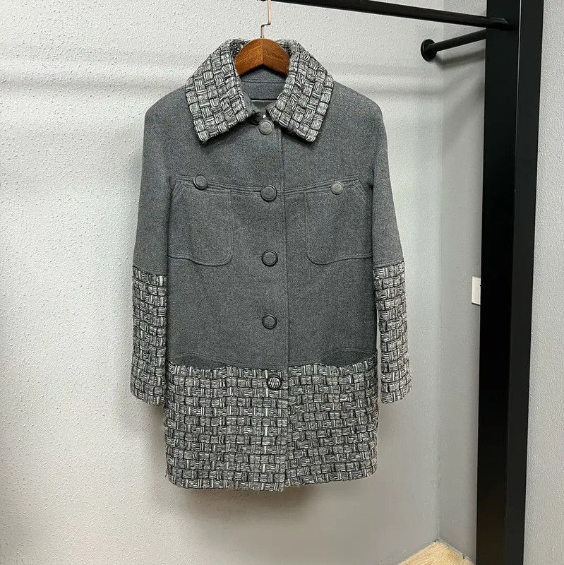 Chanel Chanel Grey Wool Women's Coat 0089 Size S / US 4 / IT 40 - 1 Thumbnail