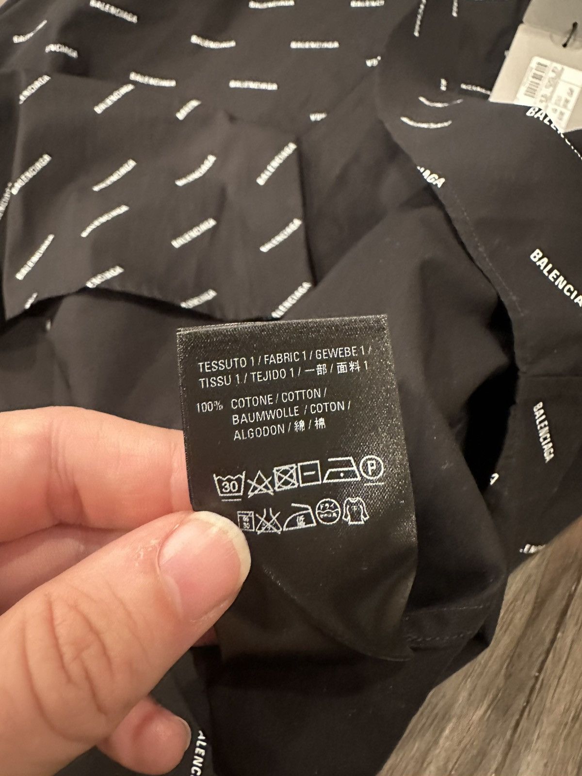 Balenciaga Balenciaga Logo Button Down Shirt Size US L / EU 52-54 / 3 - 4 Thumbnail